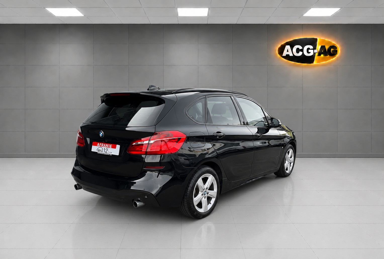 BMW 220d xDrive Active Tourer M Sport Steptronic ** Navi Plus ** RF-Kamera ** PR-Glassdach ** 18"Aluräder ** Frisch ab MFK **-image-5