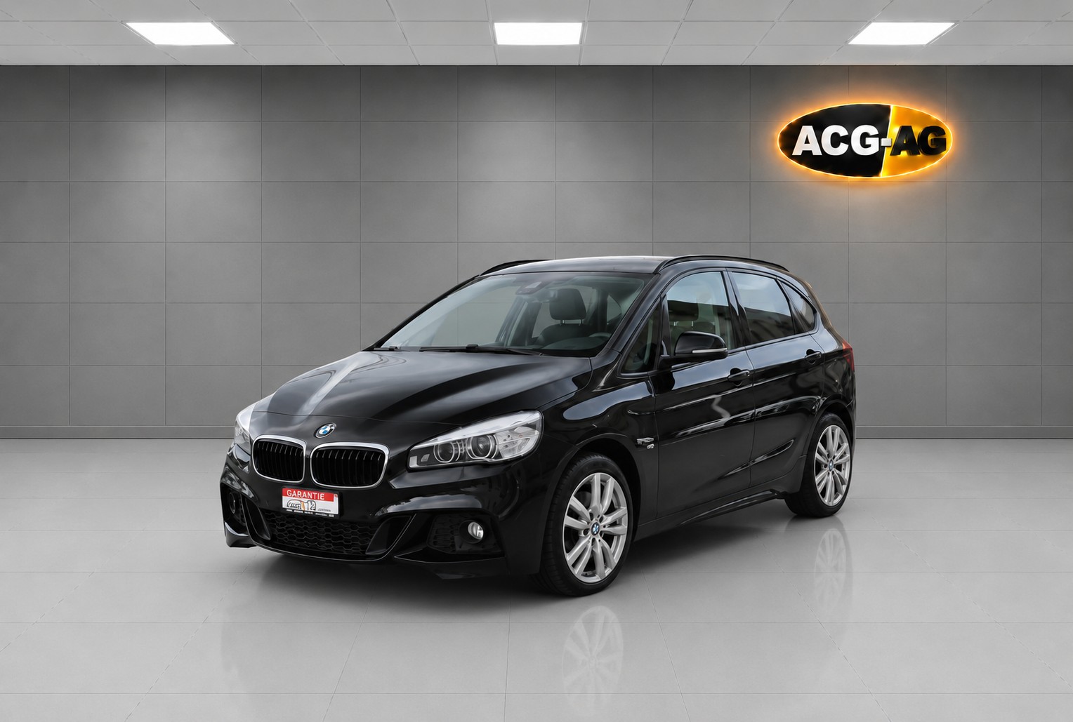 BMW 220d xDrive Active Tourer M Sport Steptronic ** Navi Plus ** RF-Kamera ** PR-Glassdach ** 18"Aluräder ** Frisch ab MFK **-image-2