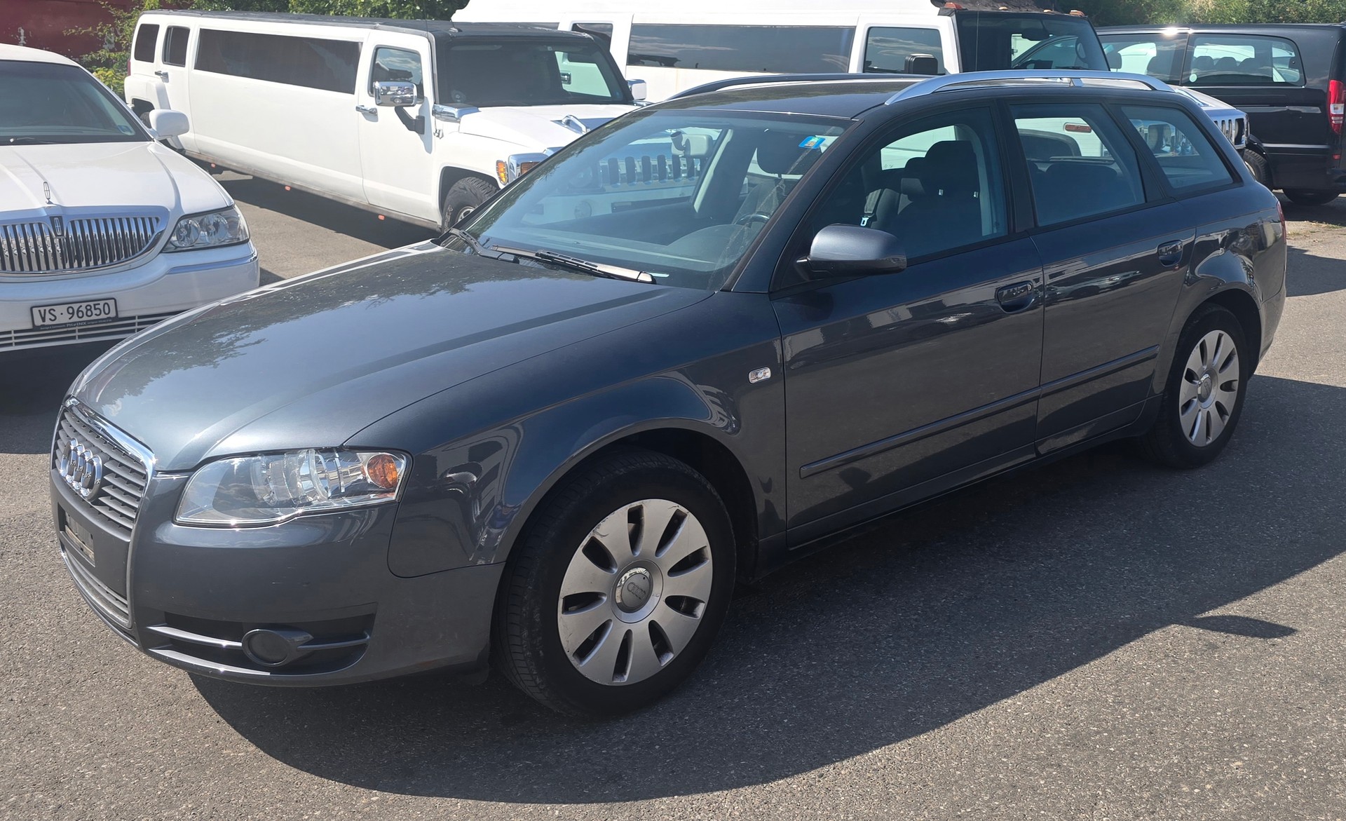 AUDI A4 Avant 2.0 TDI-image-6