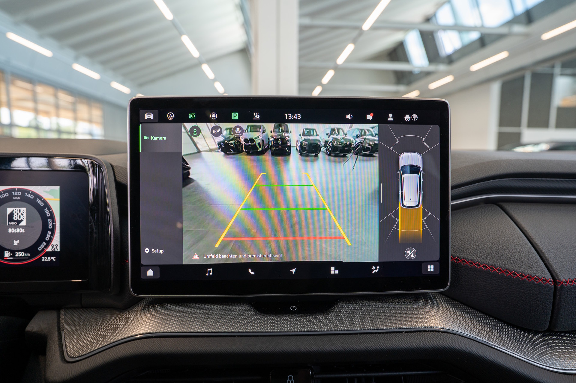 SKODA Kodiaq 2.0 TSI RS / 7 Sitze / Panorama-Schiebedach / Head-Up Display-image-25