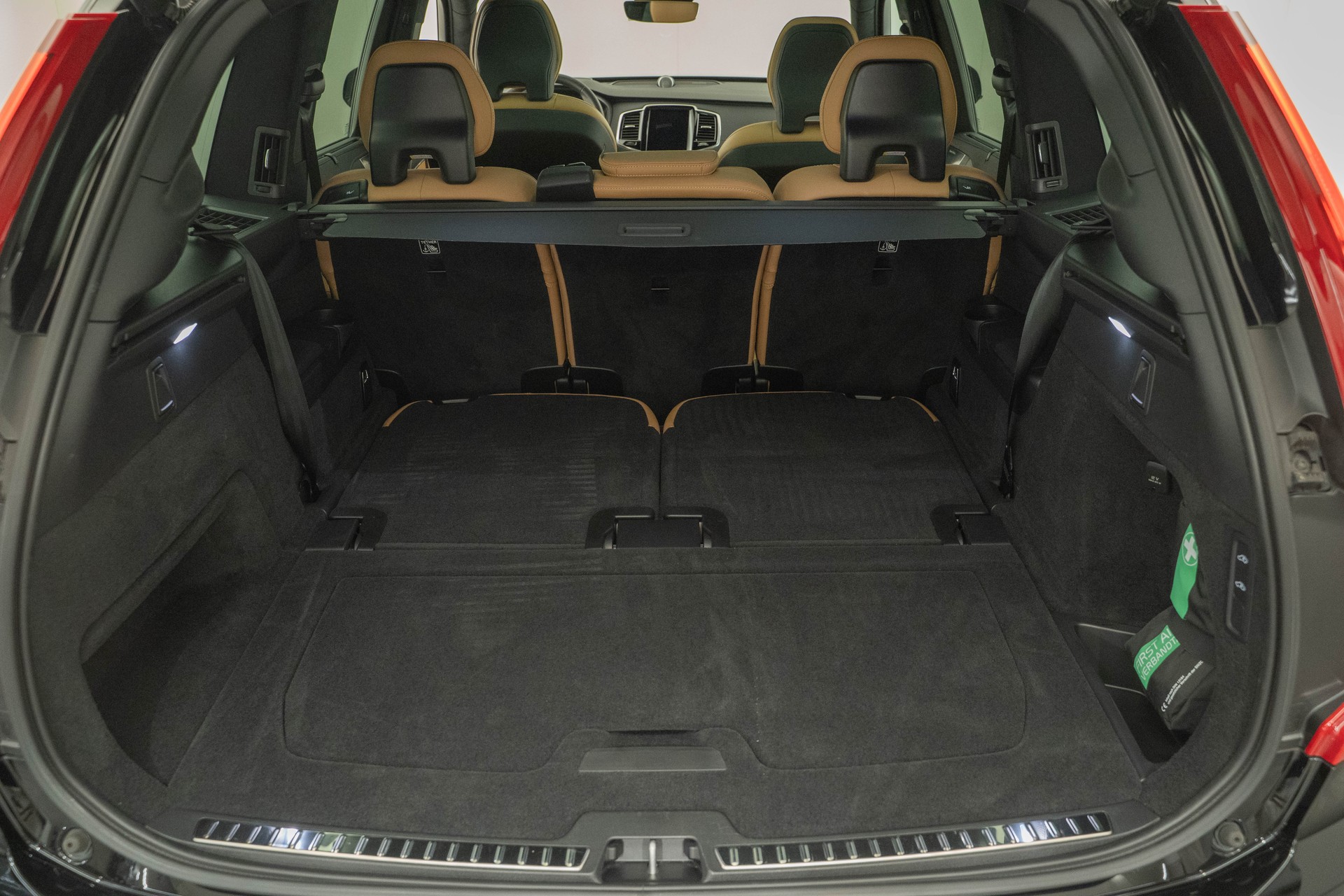 VOLVO XC90 2.0 T8 TE Ultimate Bright 7P. eAWD-image-4