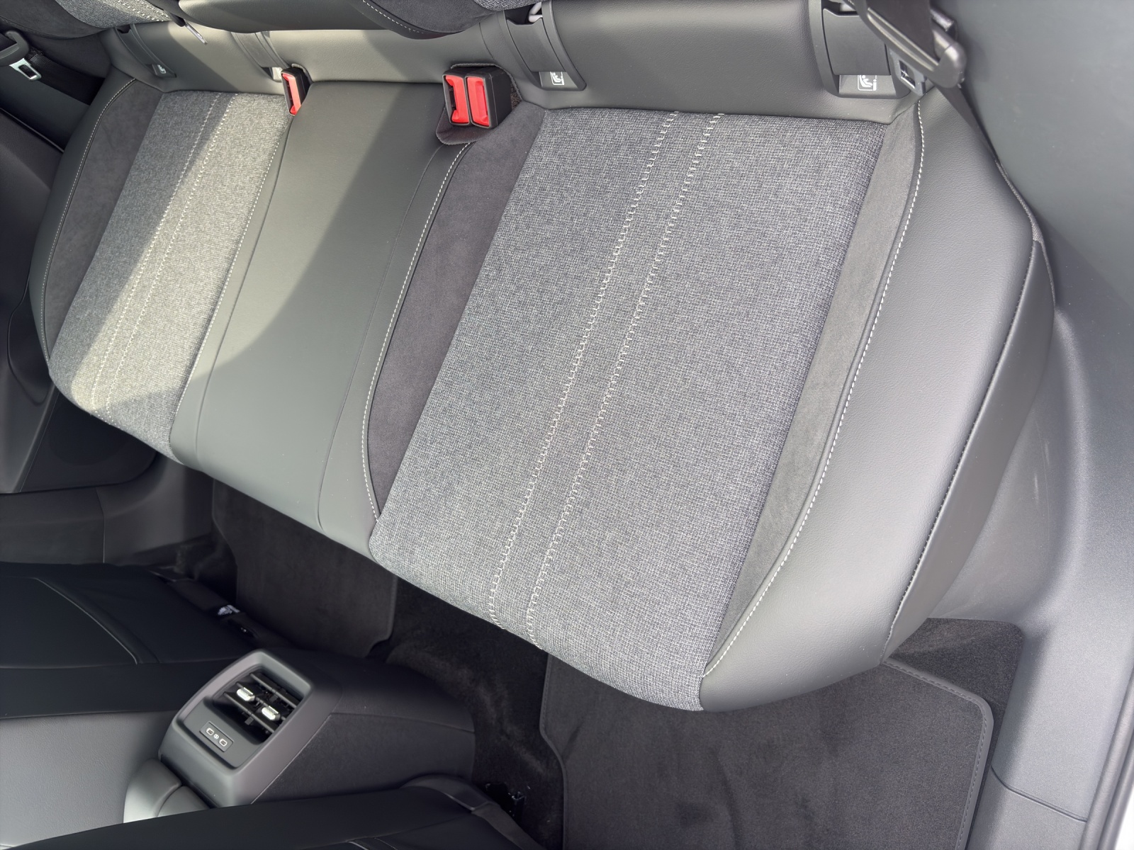 VW ID.3 Neo 79 kWh 231 PS Style-image-11