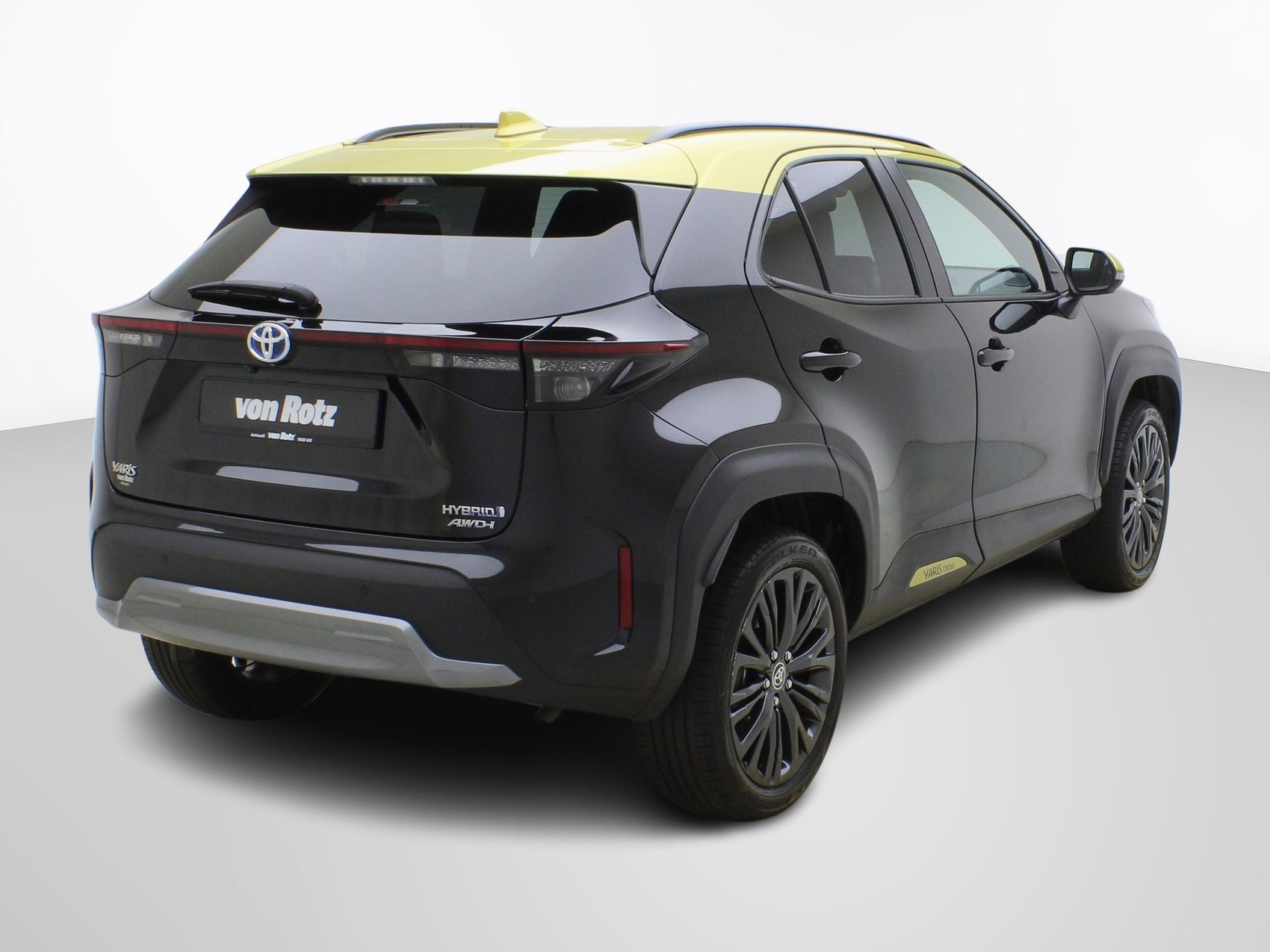 TOYOTA Yaris Cross 1.5 VVT-i HSD Adventure AWD-i-image-4