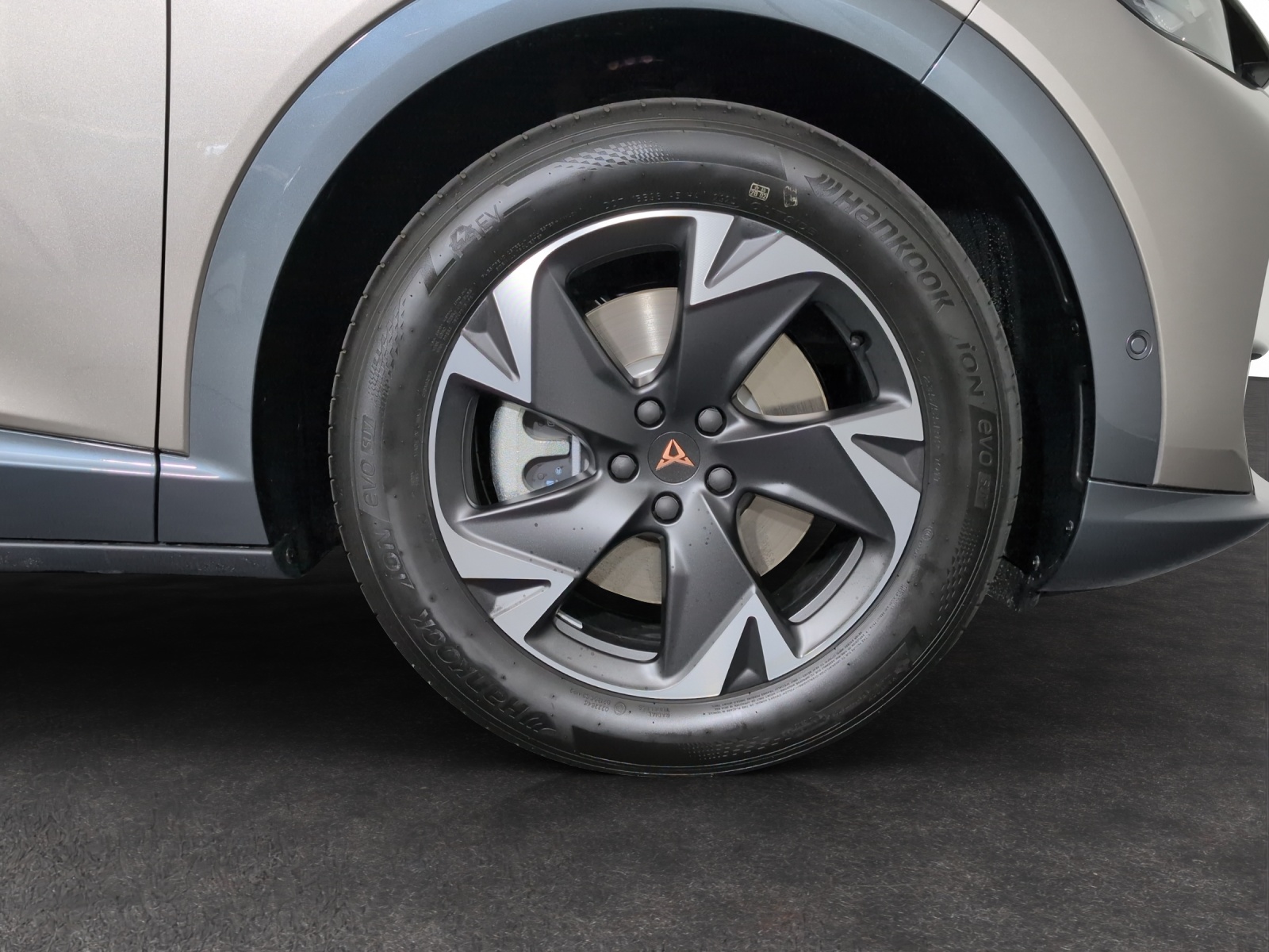 CUPRA Tavascan Type 4 77 kWh Endurance Edge-image-4