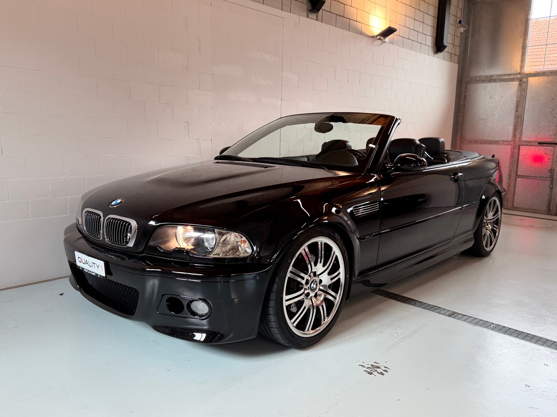 BMW M3 Cabriolet-image-0
