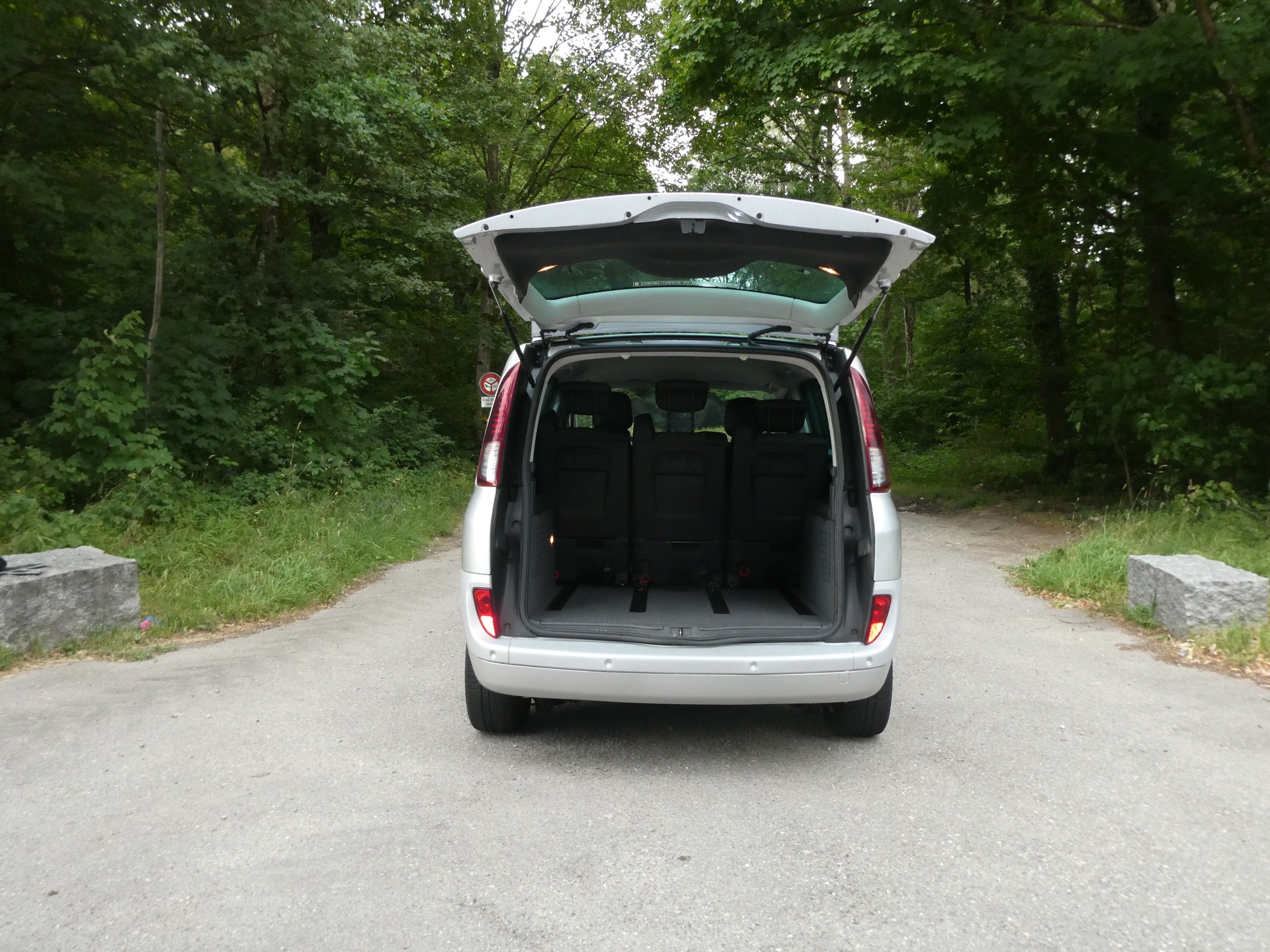 RENAULT Espace 2.0 dCi Dynamique Automatic-image-7