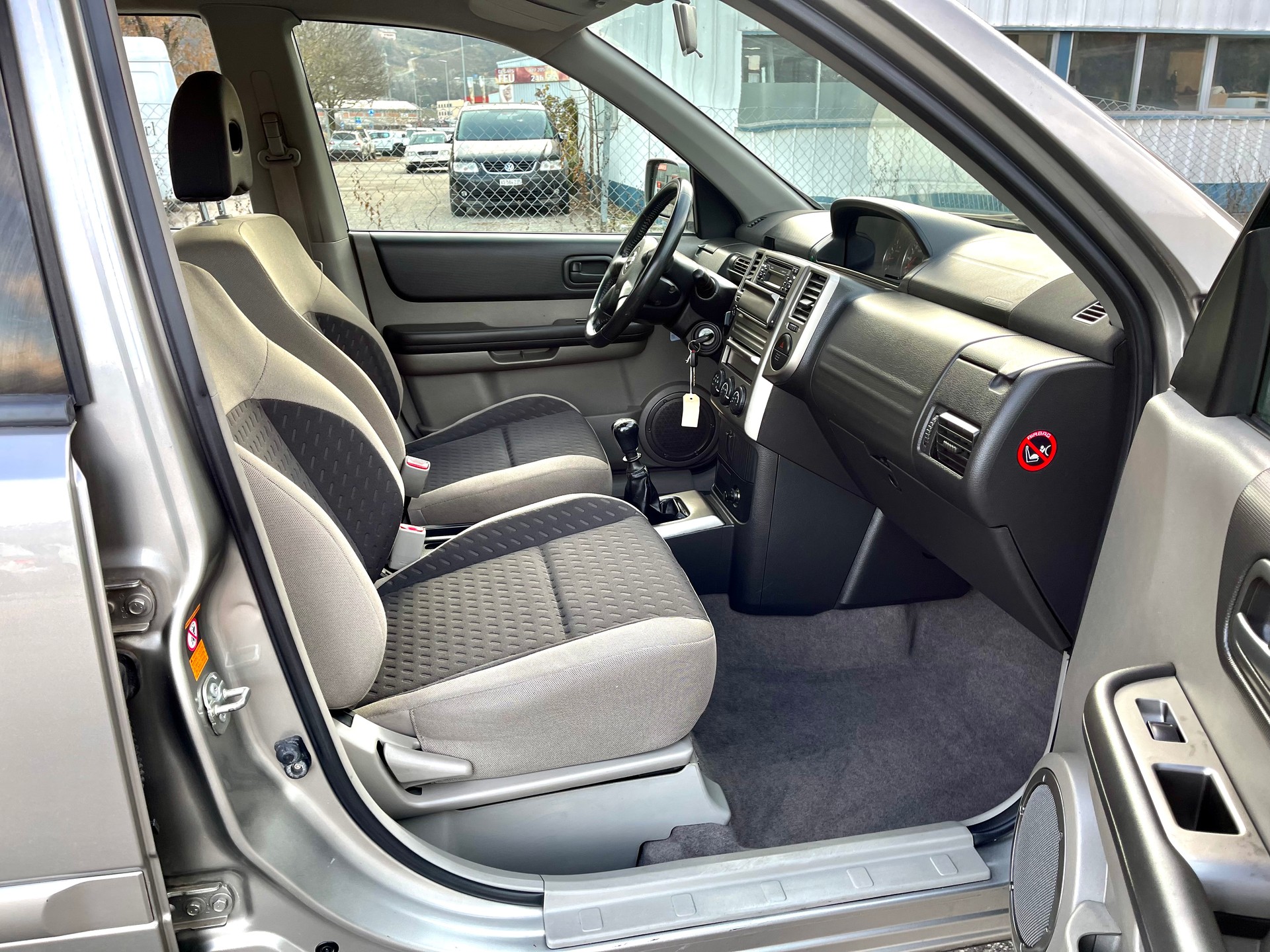 NISSAN X-Trail 2.2 DCI Columbia Pack 4WD-image-13