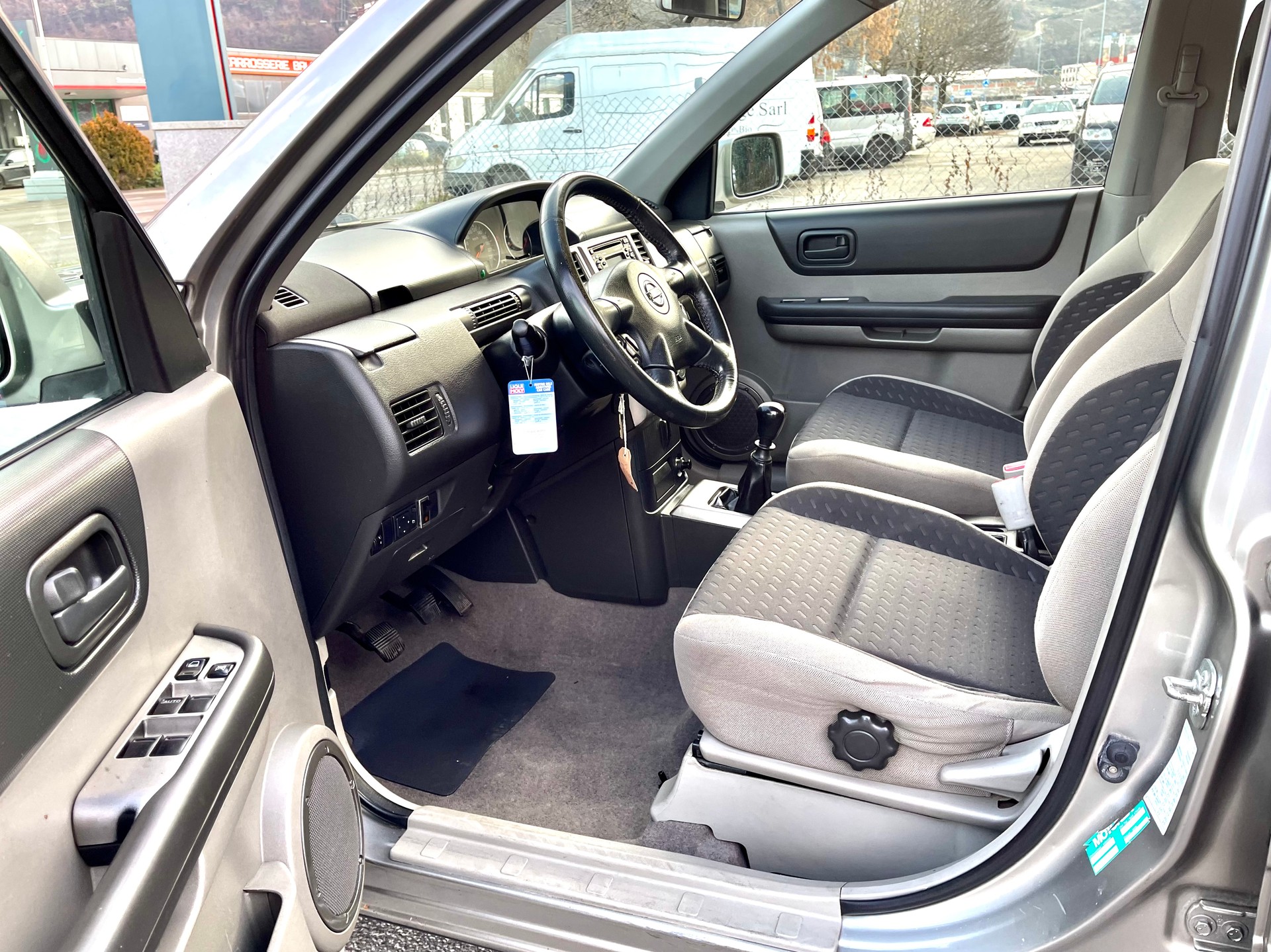 NISSAN X-Trail 2.2 DCI Columbia Pack 4WD-image-24