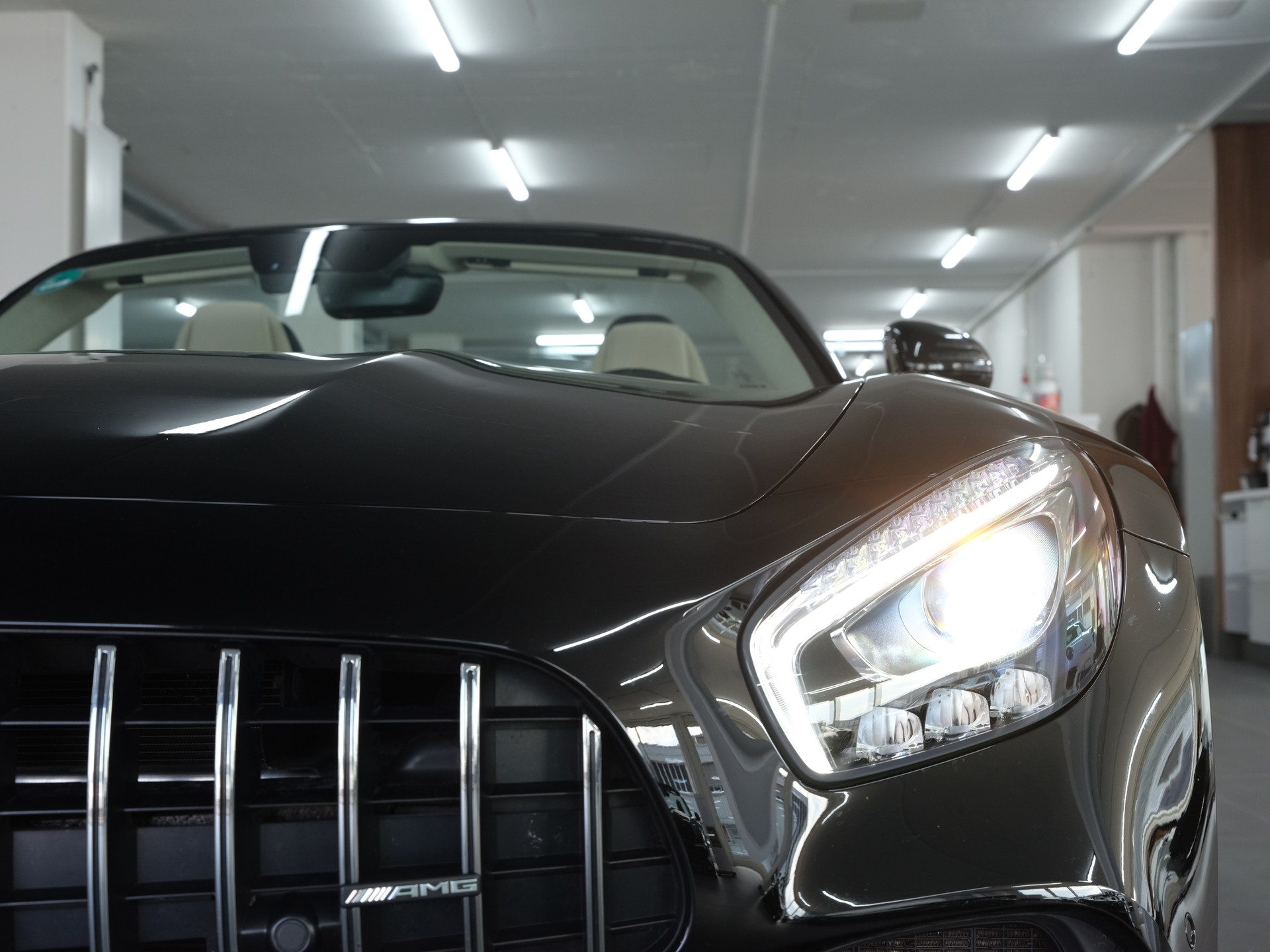 MERCEDES-BENZ AMG GT C Roadster Speedshift DCT *Burmester* *1.Hand* *Sportabgassanlage*-image-9