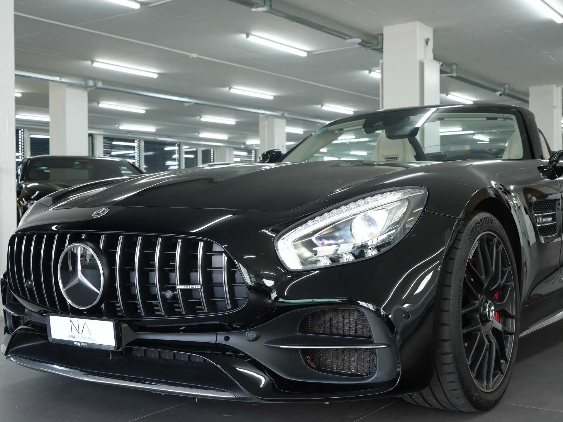 MERCEDES-BENZ AMG GT C Roadster Speedshift DCT *Burmester* *1.Hand* *Sportabgassanlage*-image-8