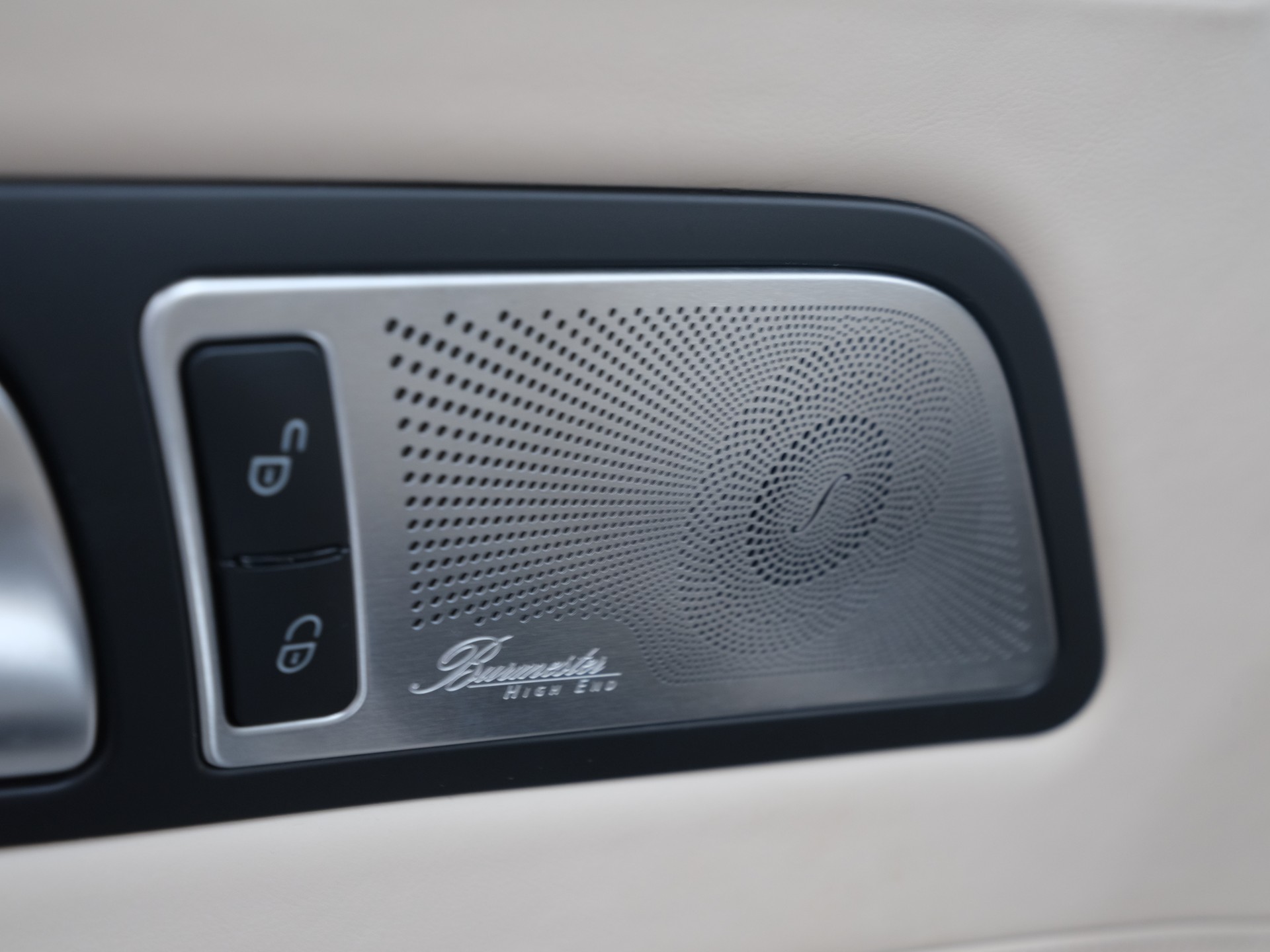 MERCEDES-BENZ AMG GT C Roadster Speedshift DCT *Burmester* *1.Hand* *Sportabgassanlage*-image-22