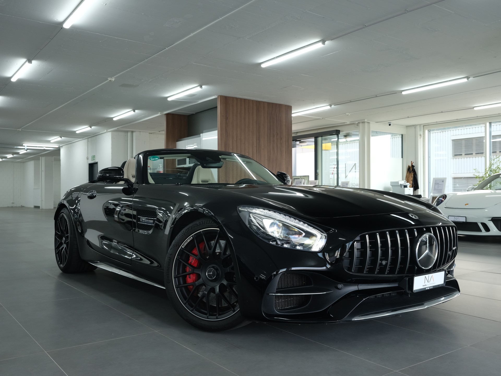 MERCEDES-BENZ AMG GT C Roadster Speedshift DCT *Burmester* *1.Hand* *Sportabgassanlage*-image-0