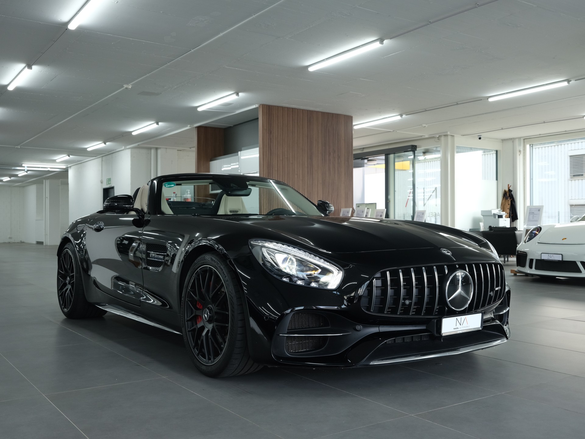 MERCEDES-BENZ AMG GT C Roadster Speedshift DCT *Burmester* *1.Hand* *Sportabgassanlage*-image-1