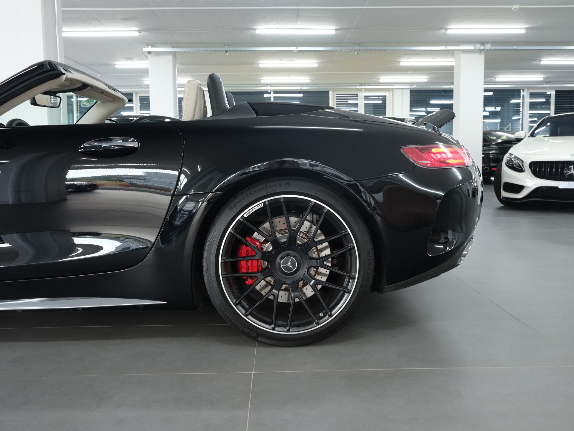 MERCEDES-BENZ AMG GT C Roadster Speedshift DCT *Burmester* *1.Hand* *Sportabgassanlage*-image-12