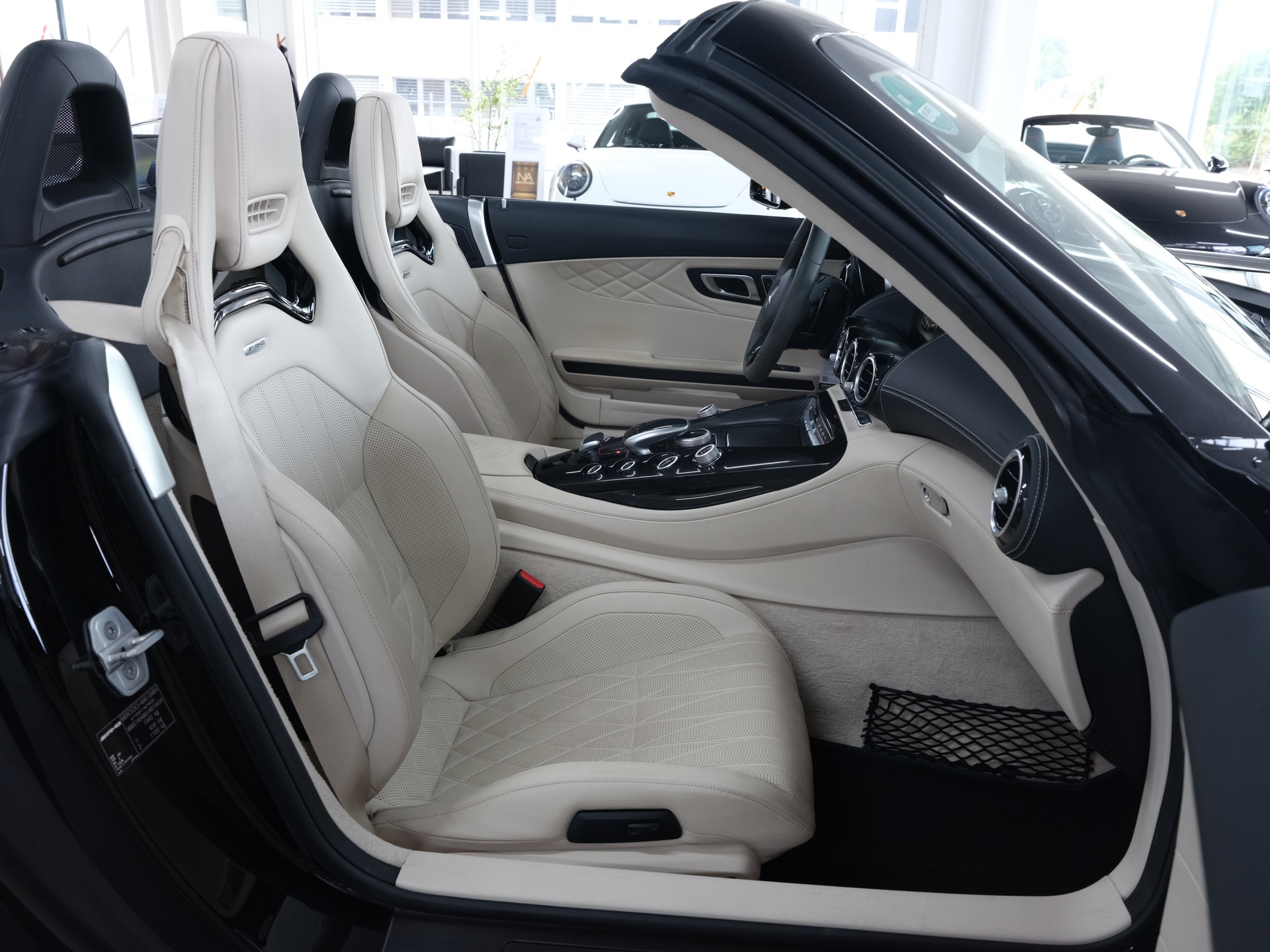 MERCEDES-BENZ AMG GT C Roadster Speedshift DCT *Burmester* *1.Hand* *Sportabgassanlage*-image-25