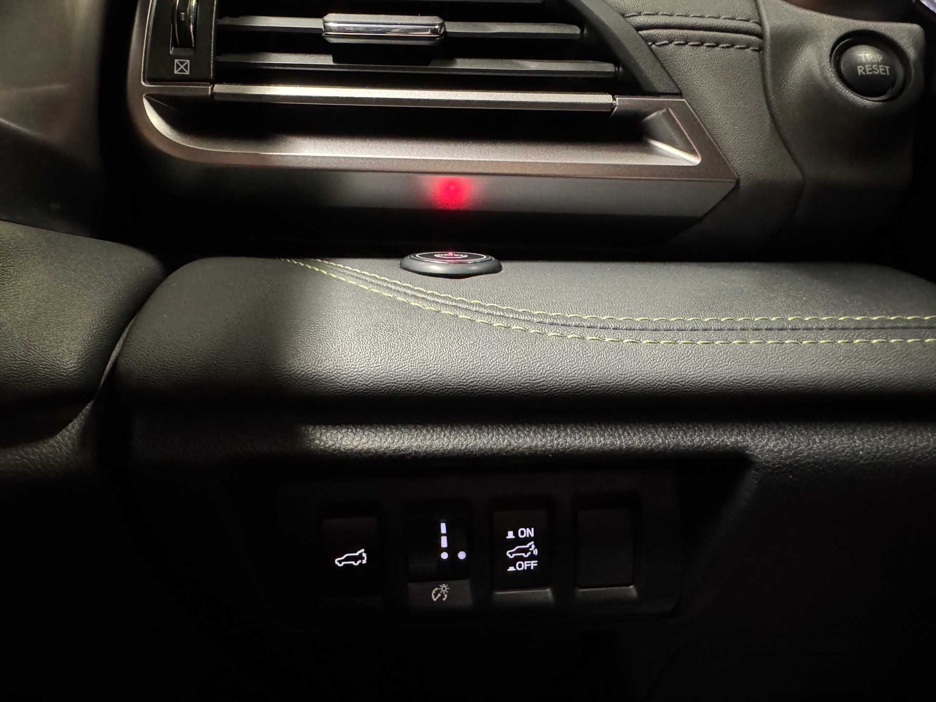 SUBARU Outback 2.5i Crossroad AWD Lineartronic (1)-image-17