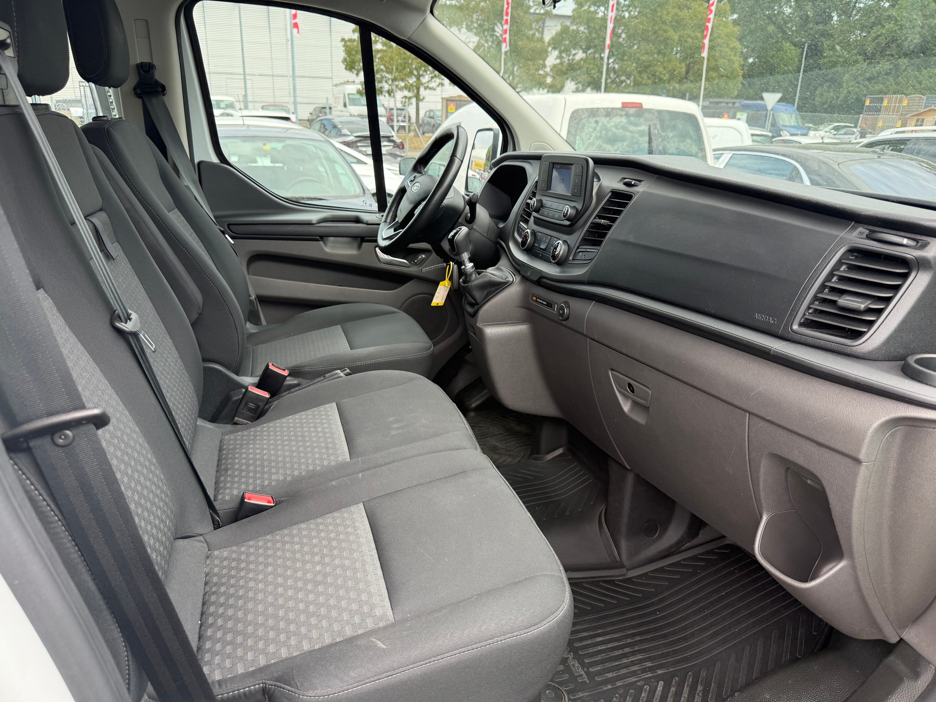 FORD Transit Custom 320 L1H1 Trend-image-7