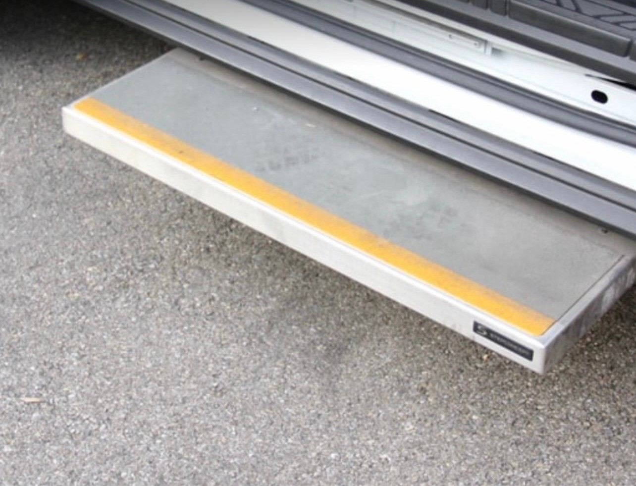 FORD Transit Custom 320 L1H1 Trend-image-12