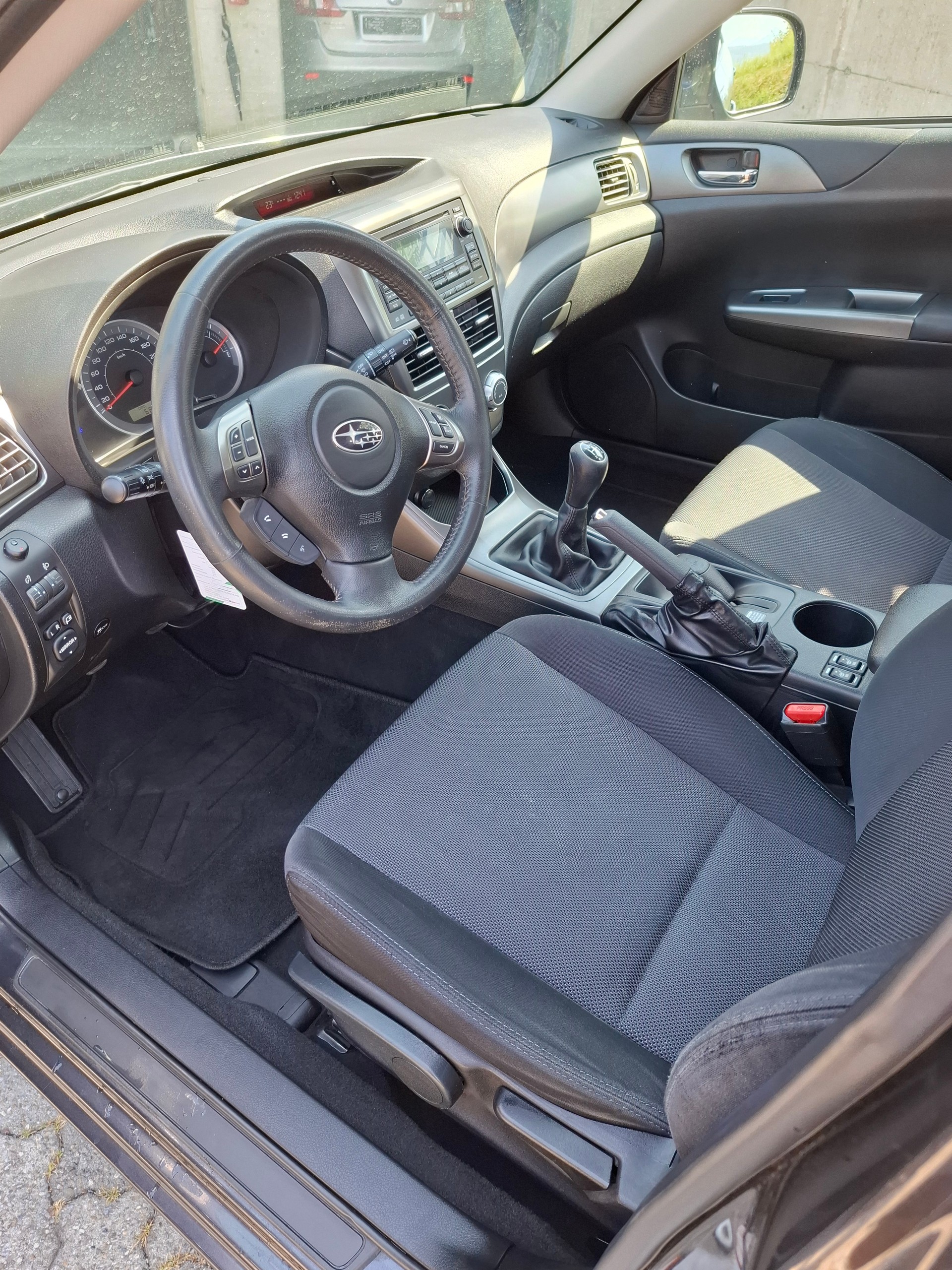 SUBARU Impreza 2.0R Swiss-image-5