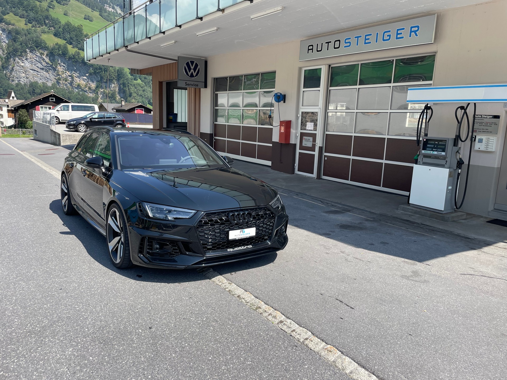 AUDI RS4 Avant 2.9 TFSI quattro tiptronic-image-0