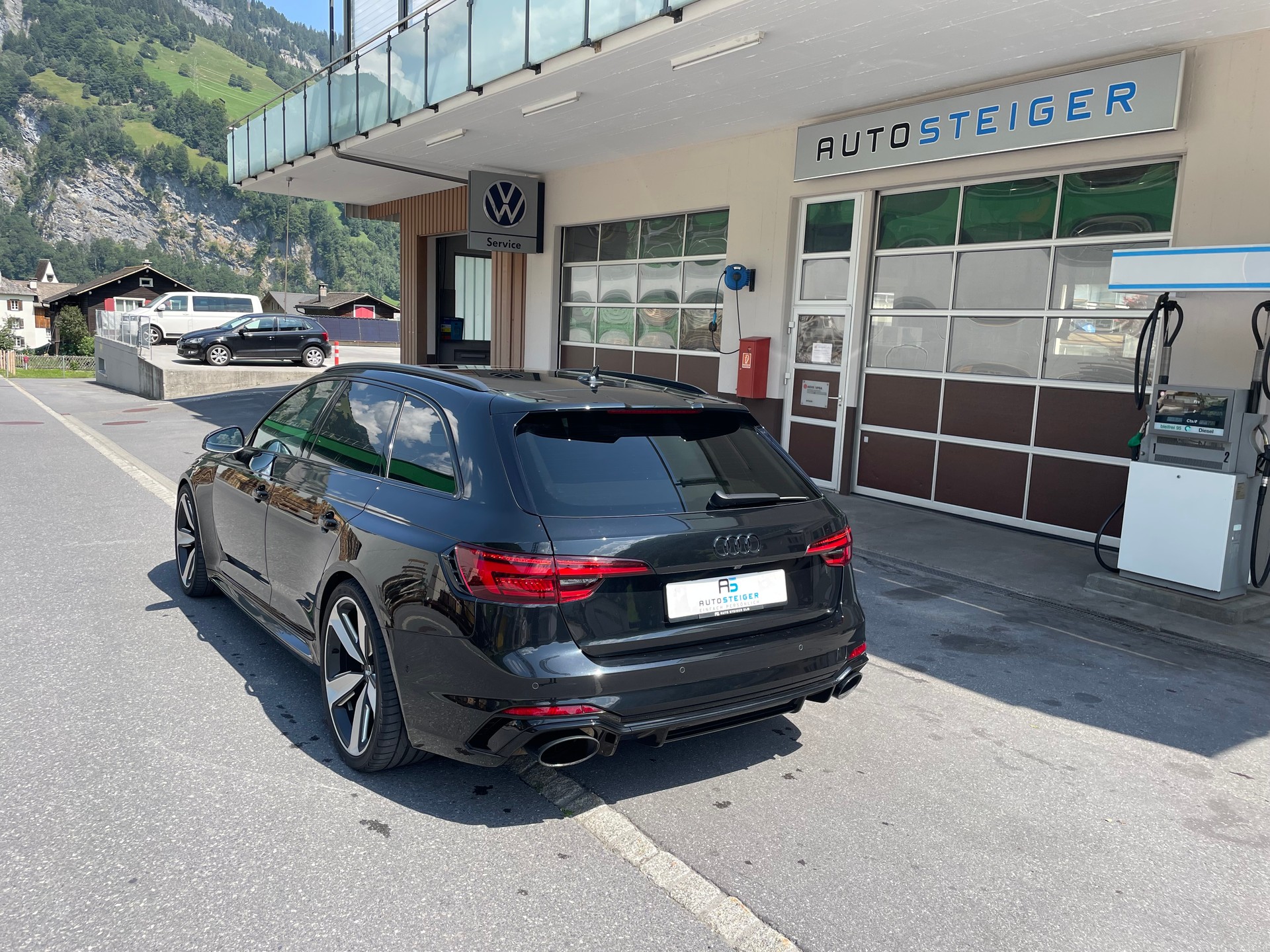 AUDI RS4 Avant 2.9 TFSI quattro tiptronic-image-4