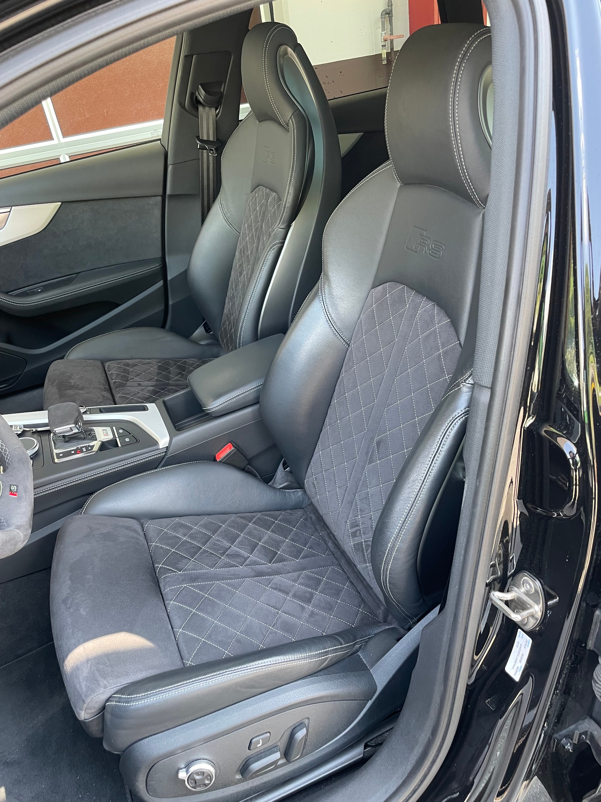 AUDI RS4 Avant 2.9 TFSI quattro tiptronic-image-15