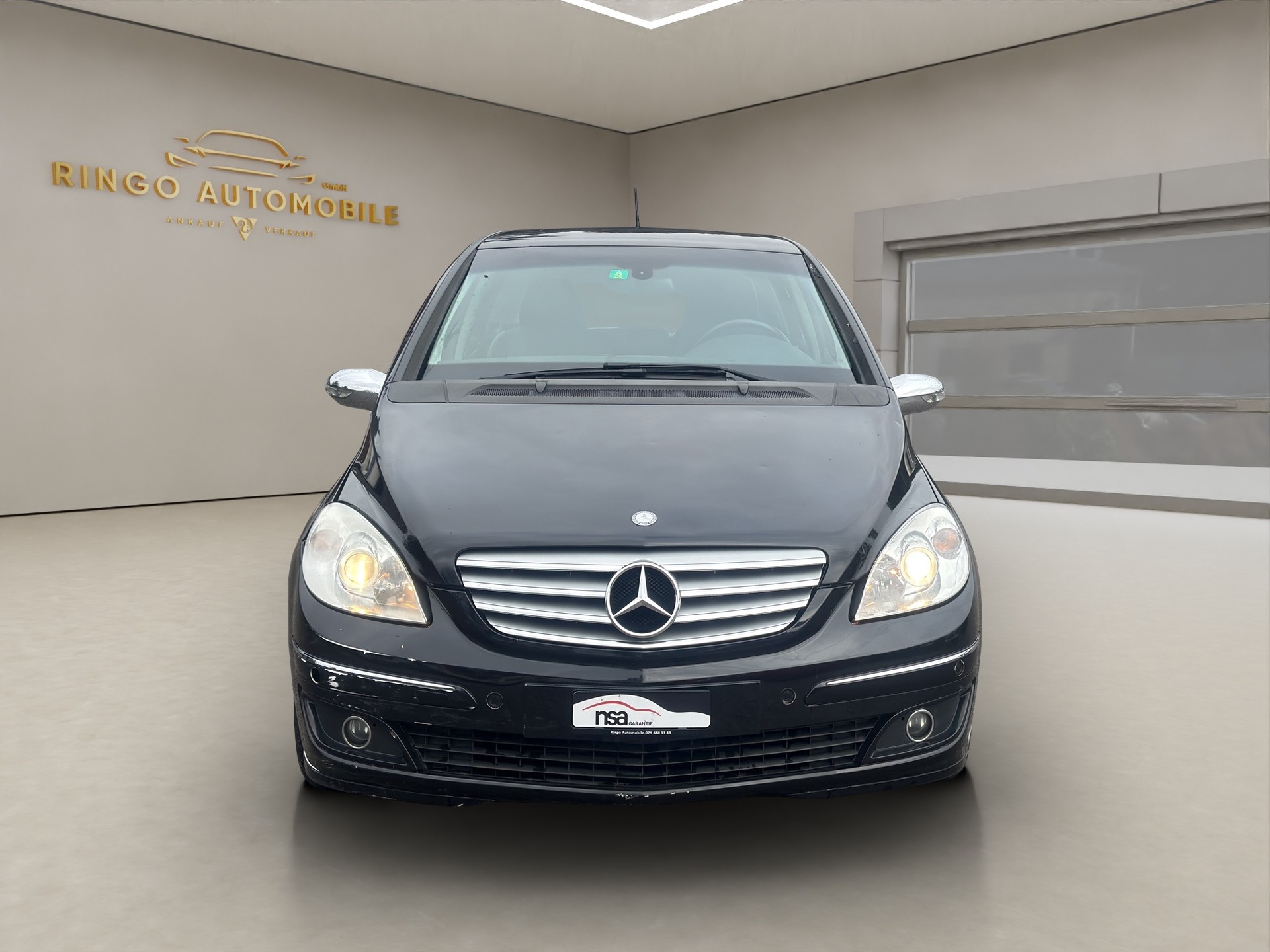 MERCEDES-BENZ B 200-image-1