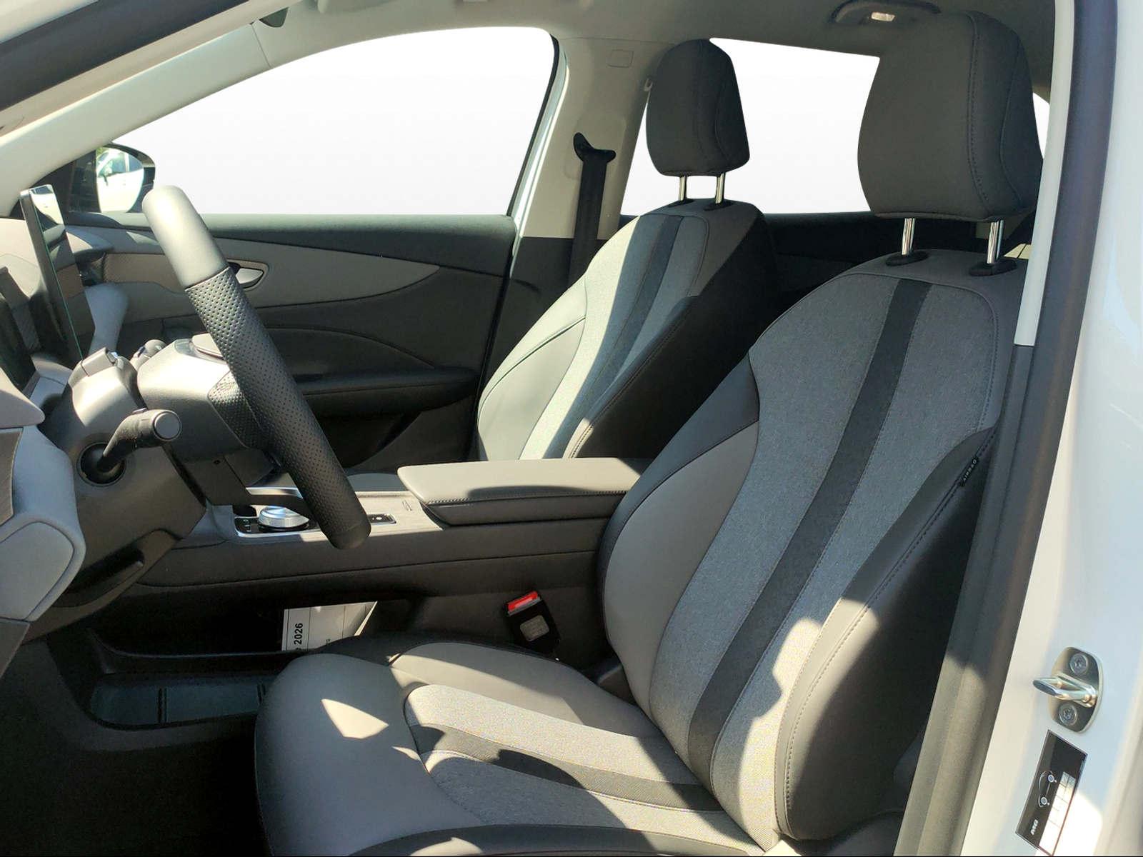 MG S5 EV 64 kWh Luxury-image-7