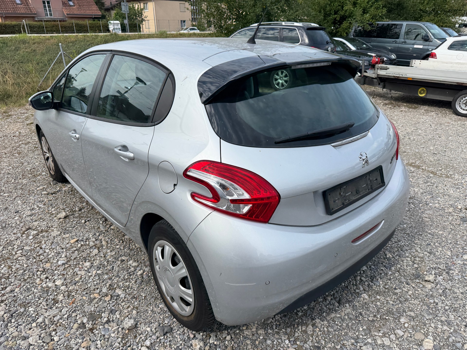 PEUGEOT 208 1.2 e-VTI Active EGS5-image-2