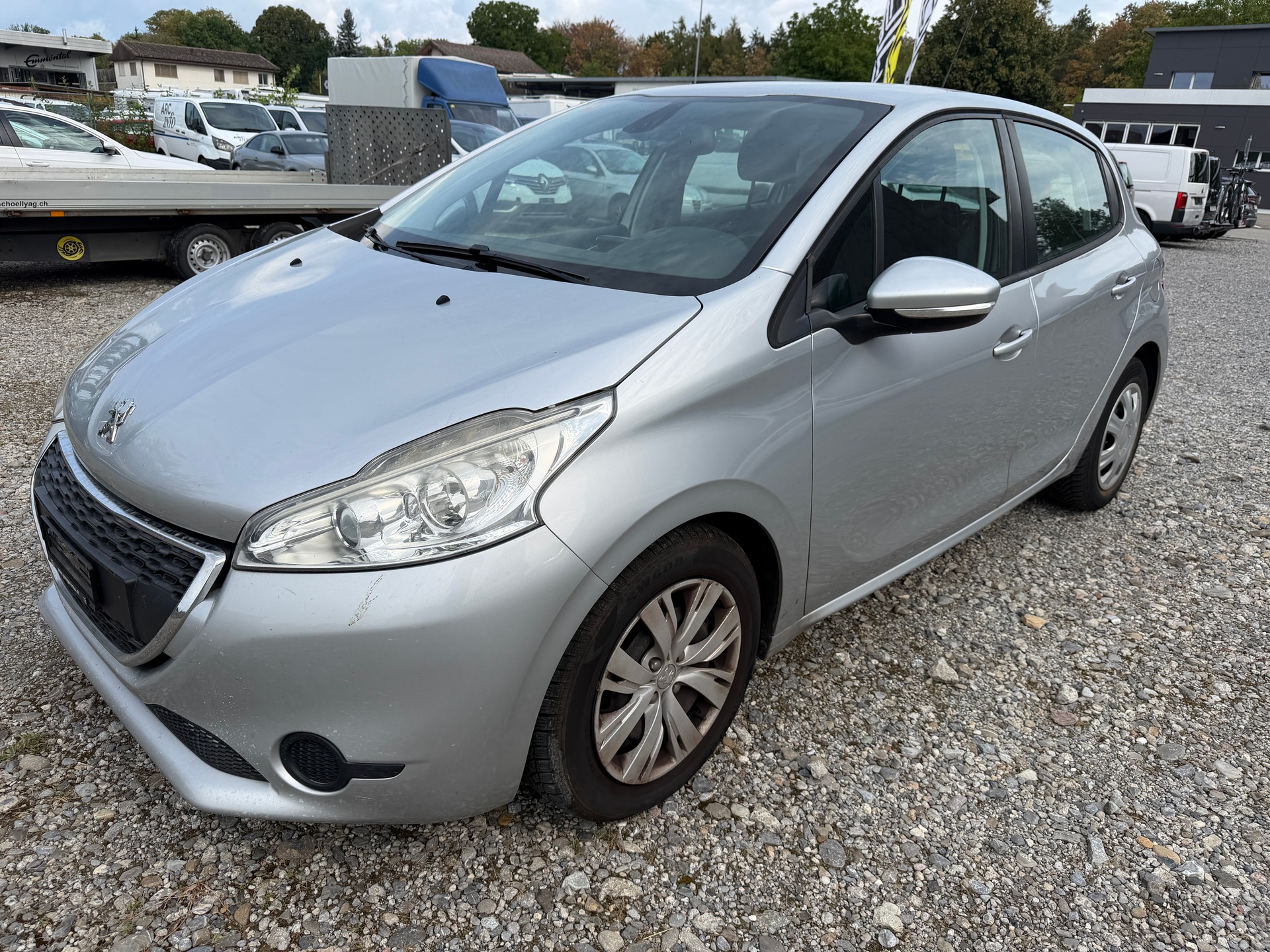 PEUGEOT 208 1.2 e-VTI Active EGS5-image-0