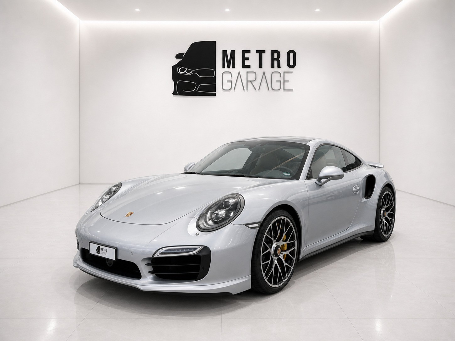 PORSCHE 911 Turbo S PDK-image-0