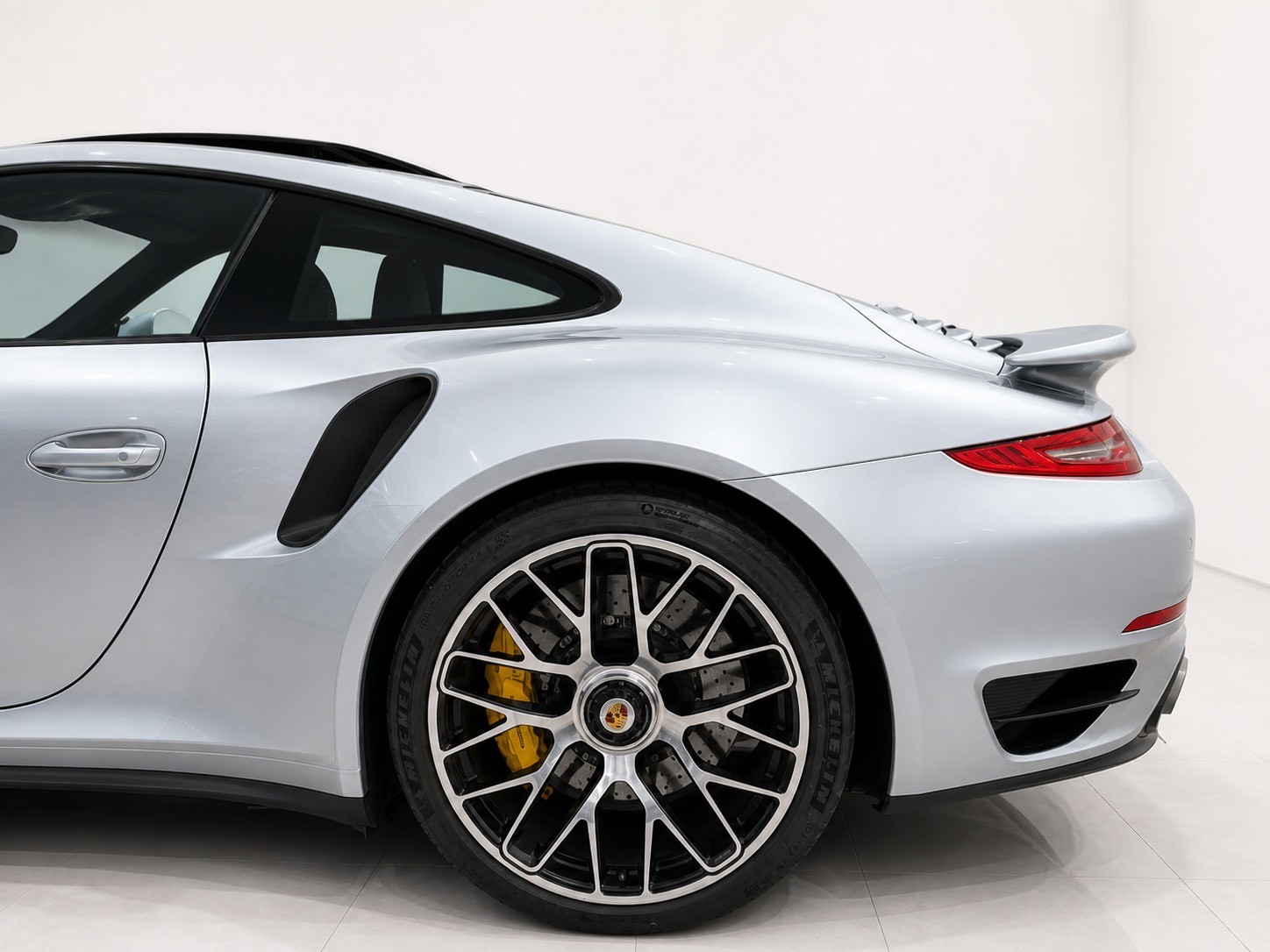 PORSCHE 911 Turbo S PDK-image-8