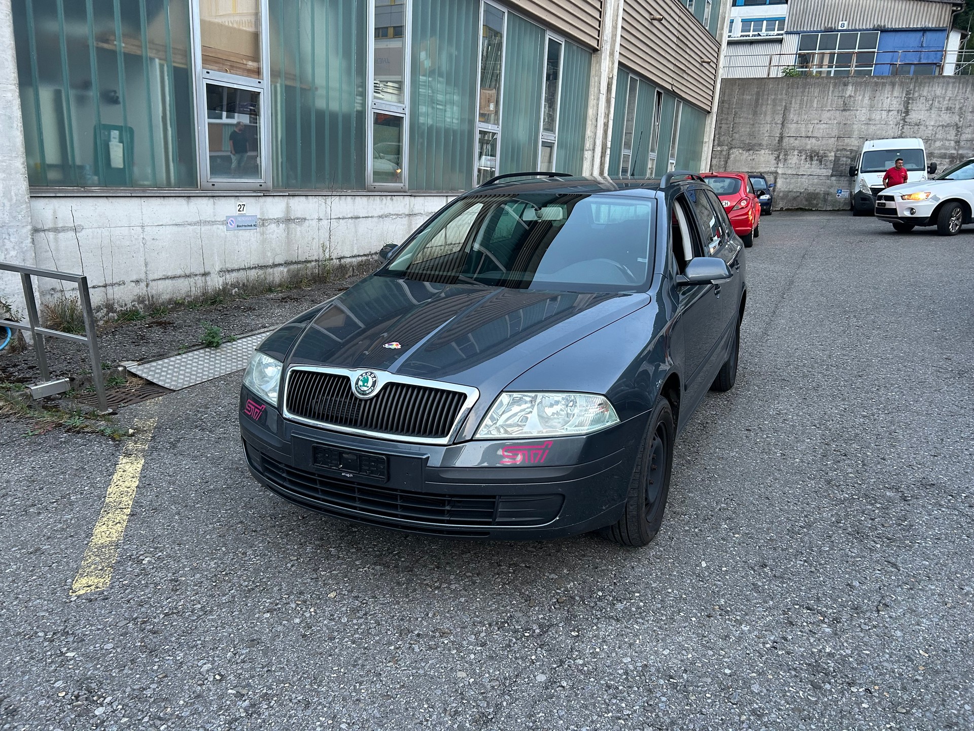 SKODA Octavia 2.0 TDI Adventure 4x4-image-0