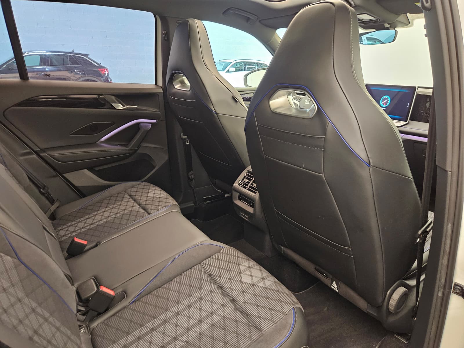 VW Tiguan 1.5 TSI evo2 eHybrid R-Line DSG-image-13
