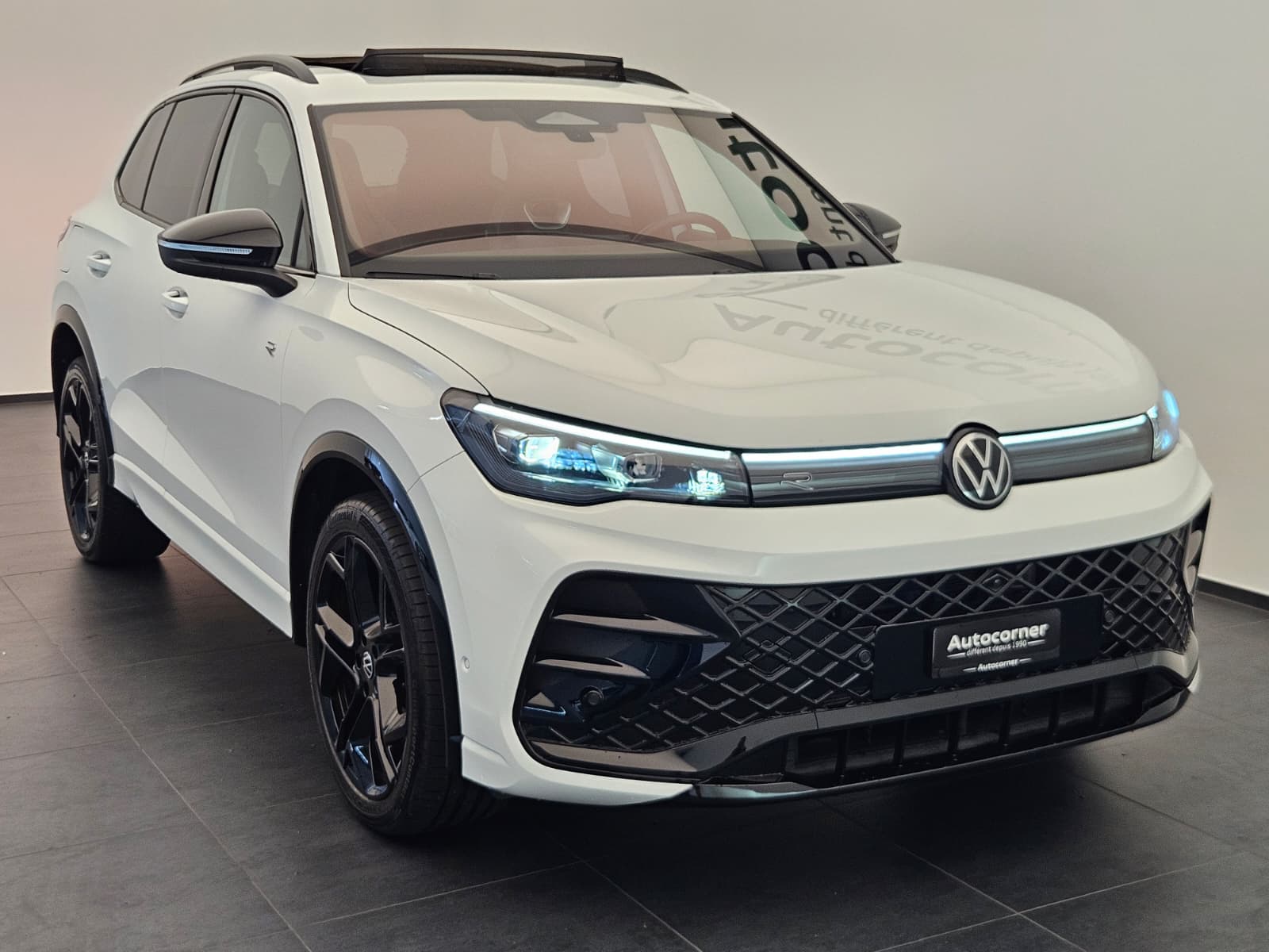 VW Tiguan 1.5 TSI evo2 eHybrid R-Line DSG-image-4