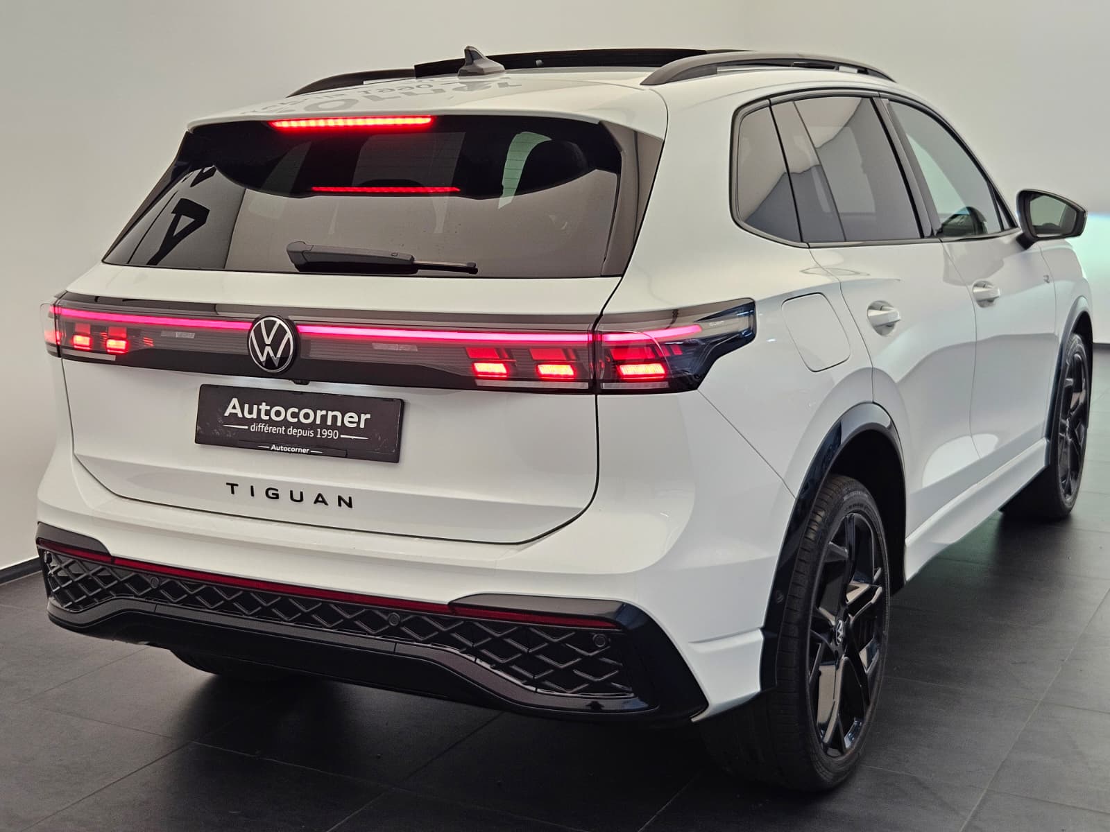 VW Tiguan 1.5 TSI evo2 eHybrid R-Line DSG-image-6