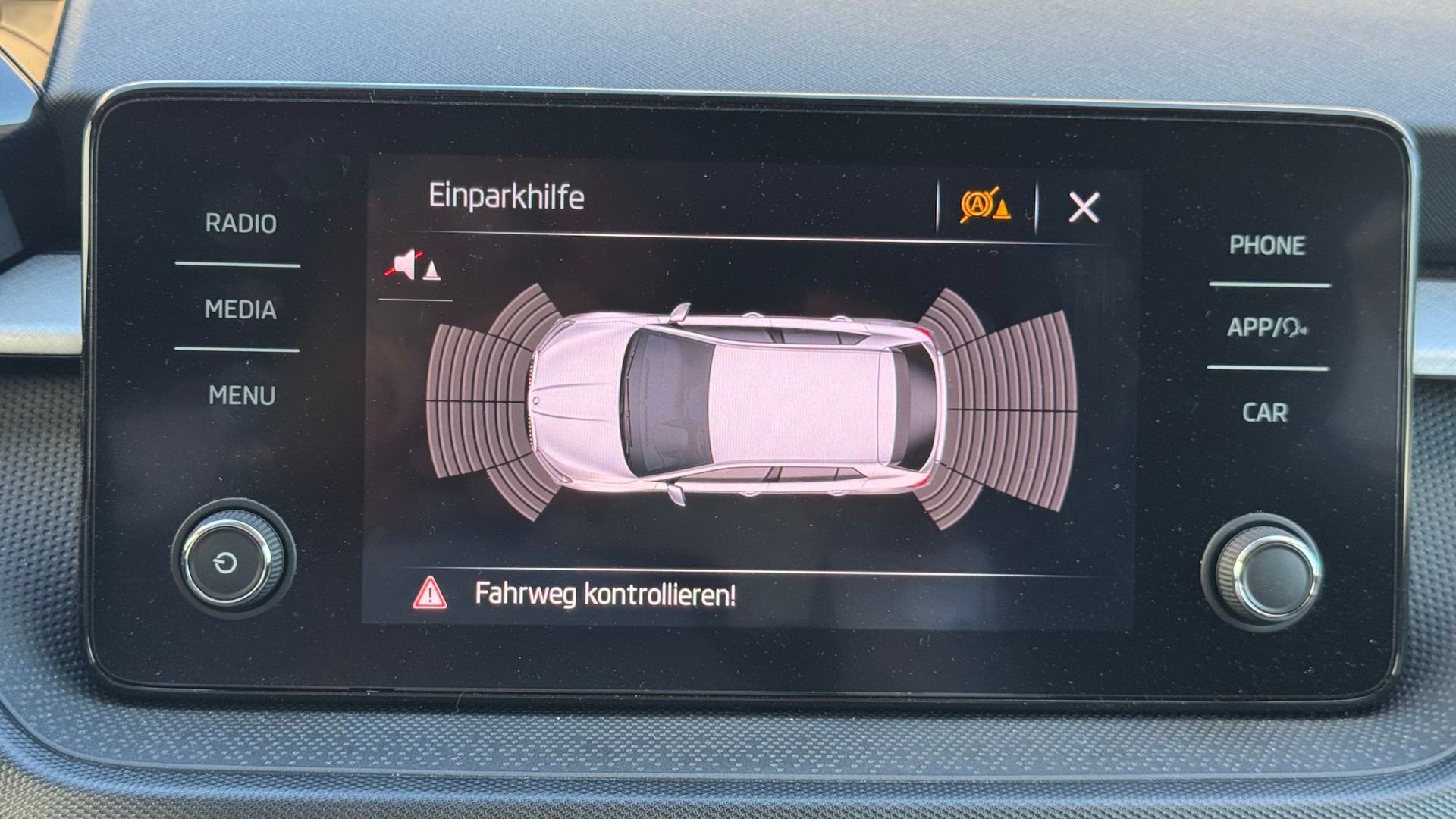 SKODA Fabia 1.0 TSI Ambition DSG-image-26
