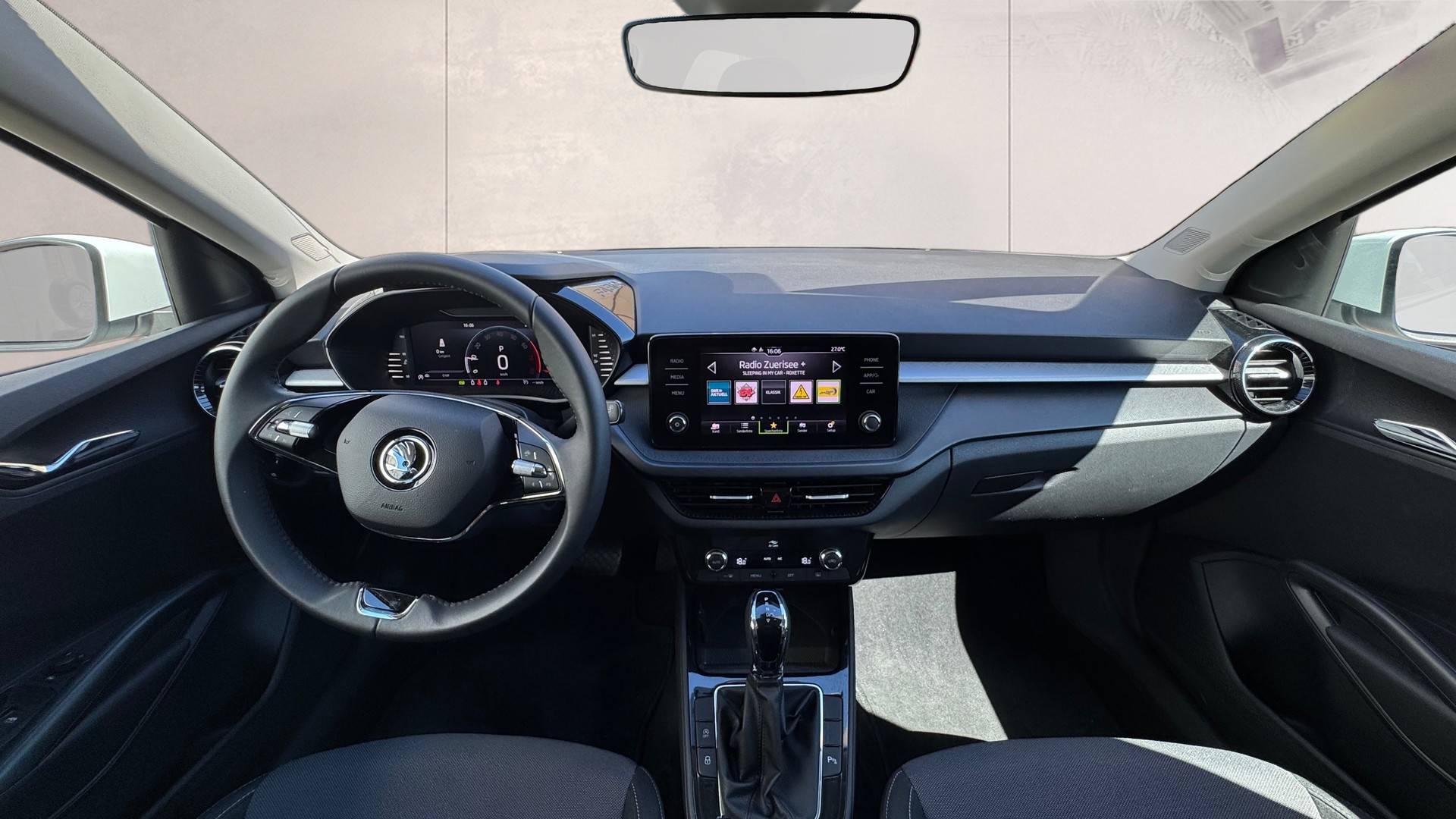 SKODA Fabia 1.0 TSI Ambition DSG-image-21