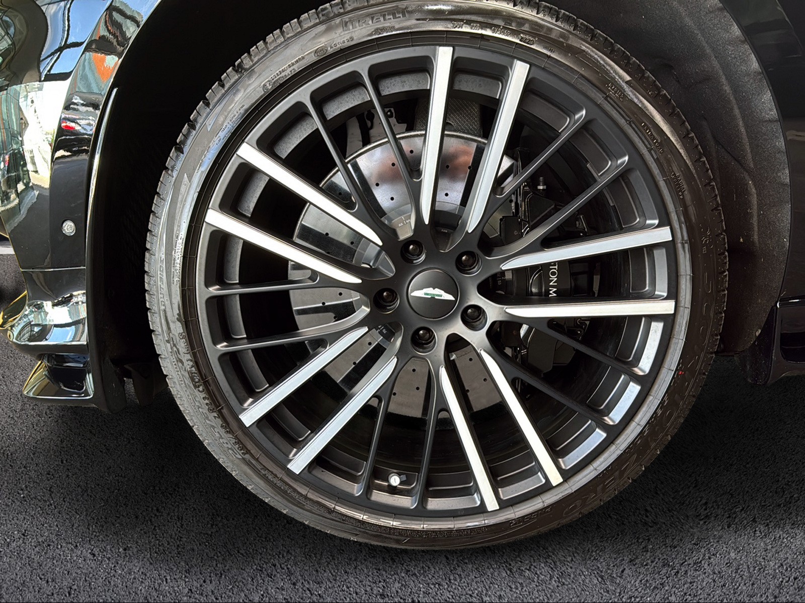 ASTON MARTIN 707 4.0 V8-image-12