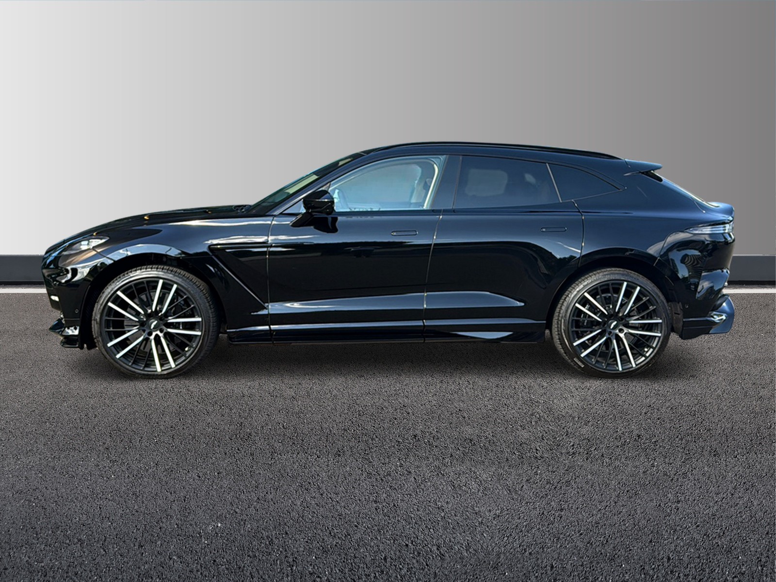 ASTON MARTIN 707 4.0 V8-image-1