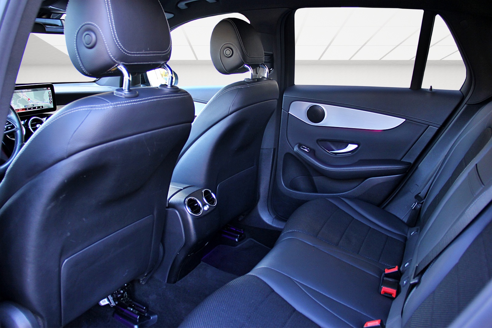 MERCEDES-BENZ GLC 200 4Matic 9G-Tronic-image-9