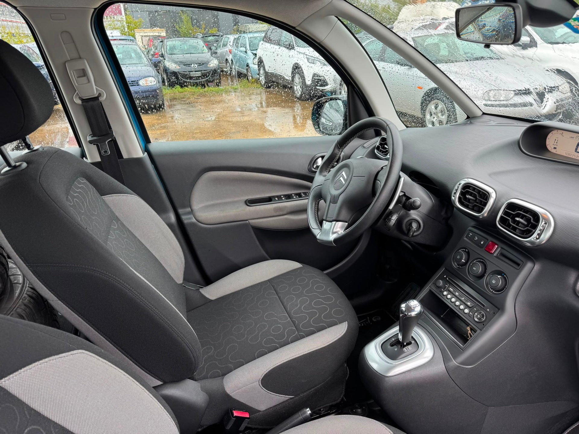 CITROEN C3 1.4 HDi Séduction EGS5-image-6