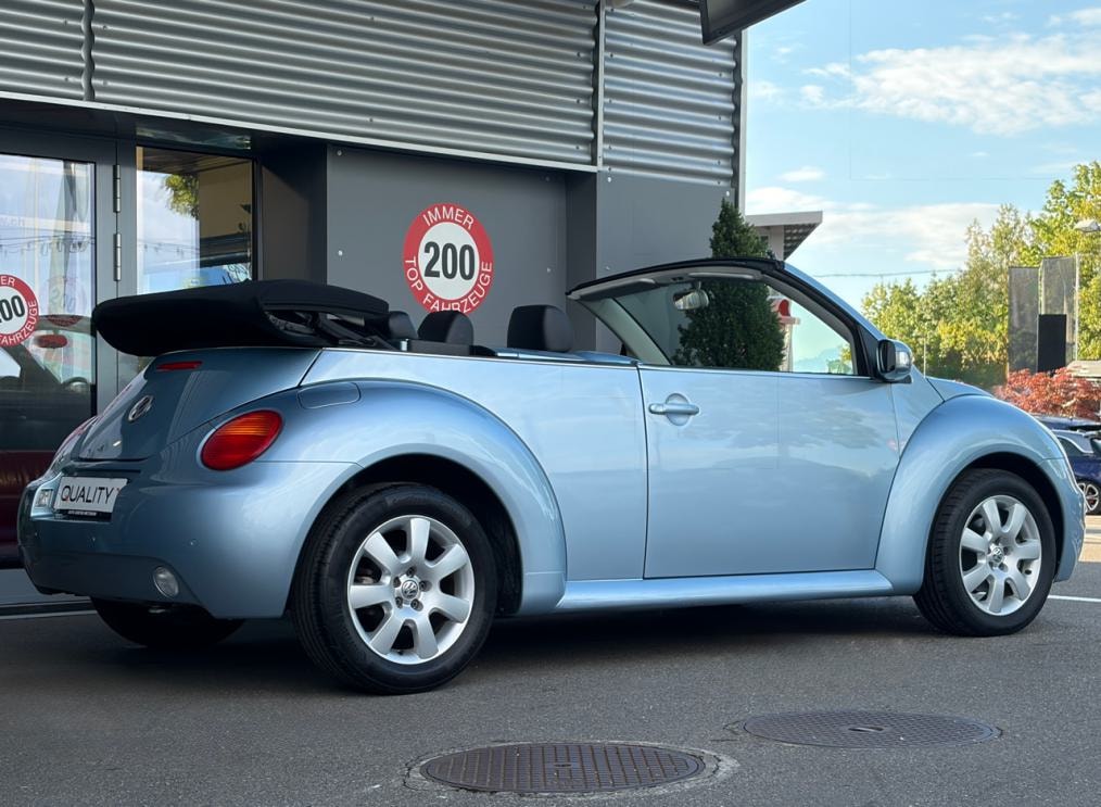 VW Beetle Cabrio 2.0-showroom-element-2