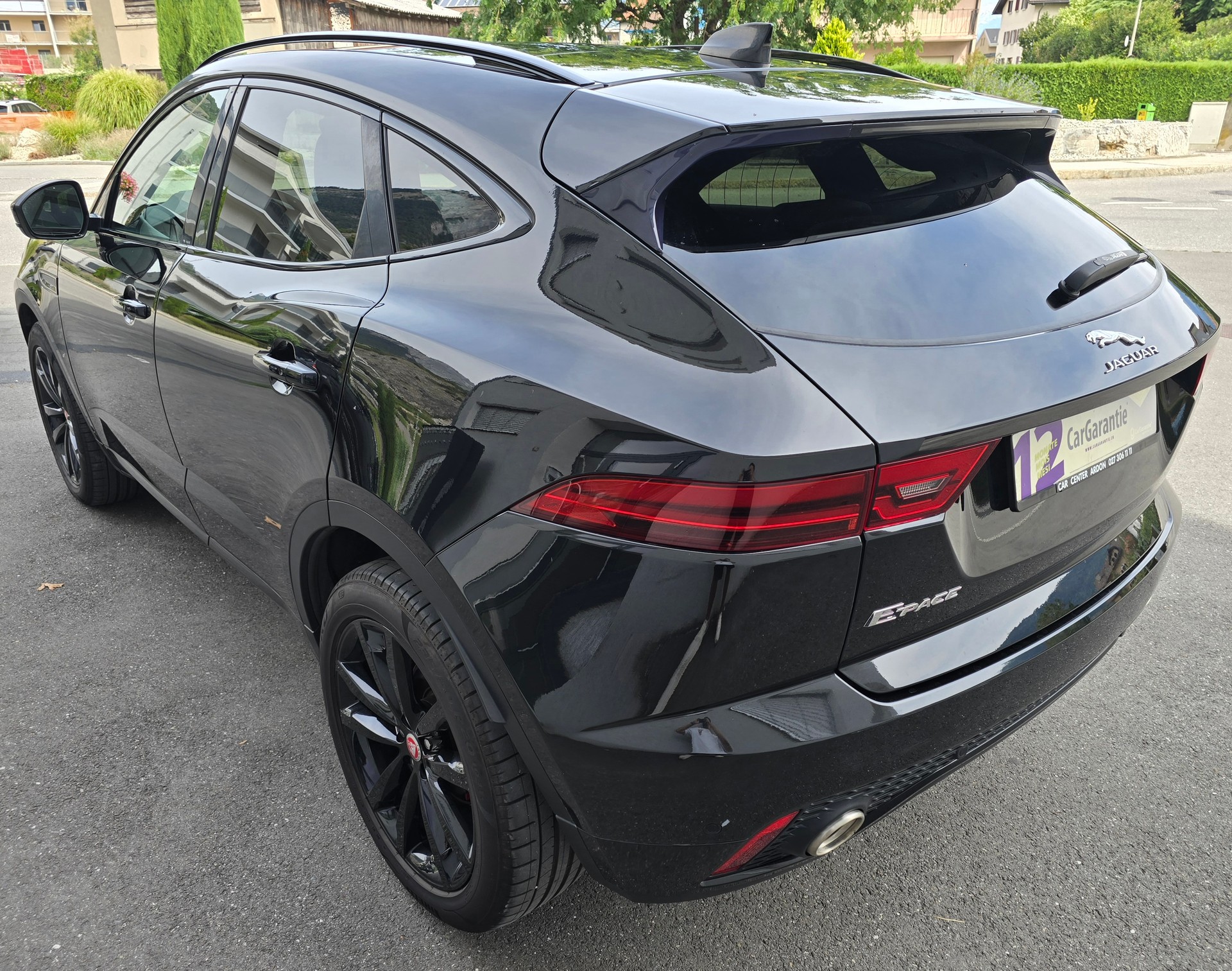 JAGUAR E-Pace 2.0 P250 R-Dynamic HSE AWD-image-3