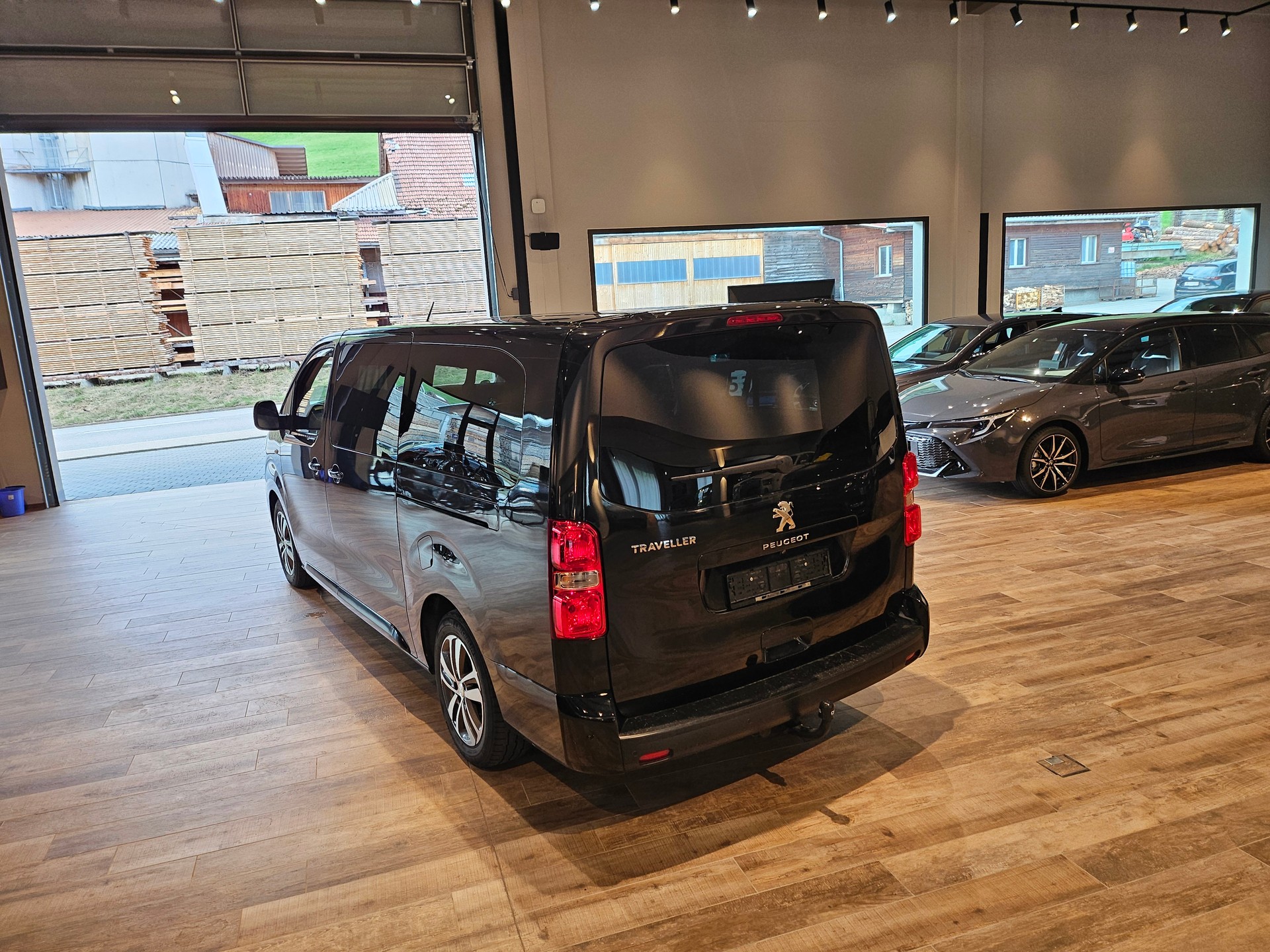 PEUGEOT Traveller 2.0 BlueHDi Lang 🔥8 Plätzer 🔥AHK 2300KG🔥-image-13