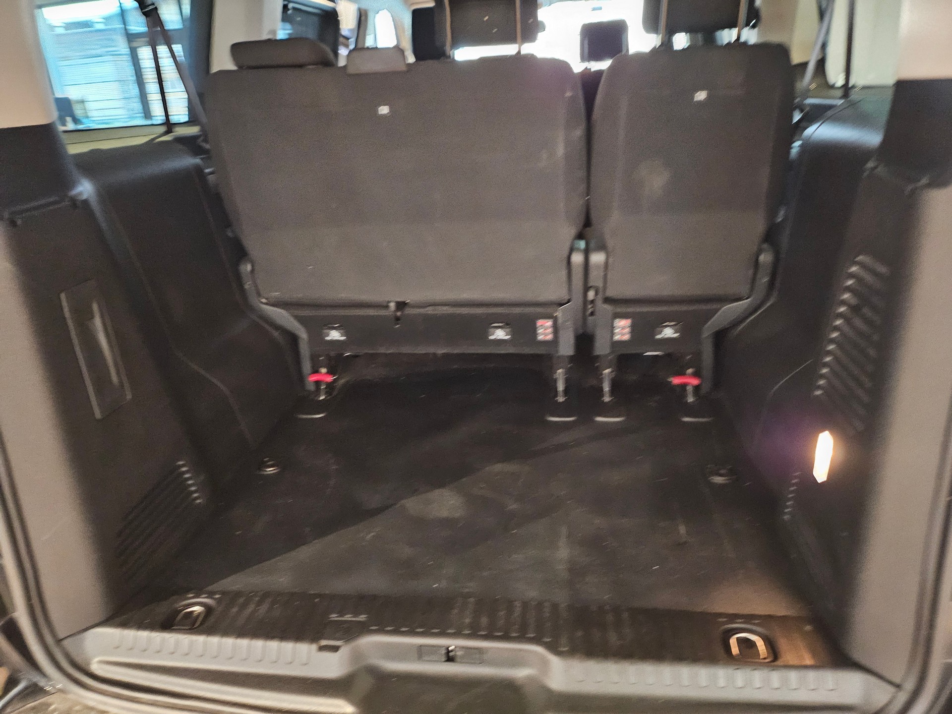 PEUGEOT Traveller 2.0 BlueHDi Lang 🔥8 Plätzer 🔥AHK 2300KG🔥-image-21