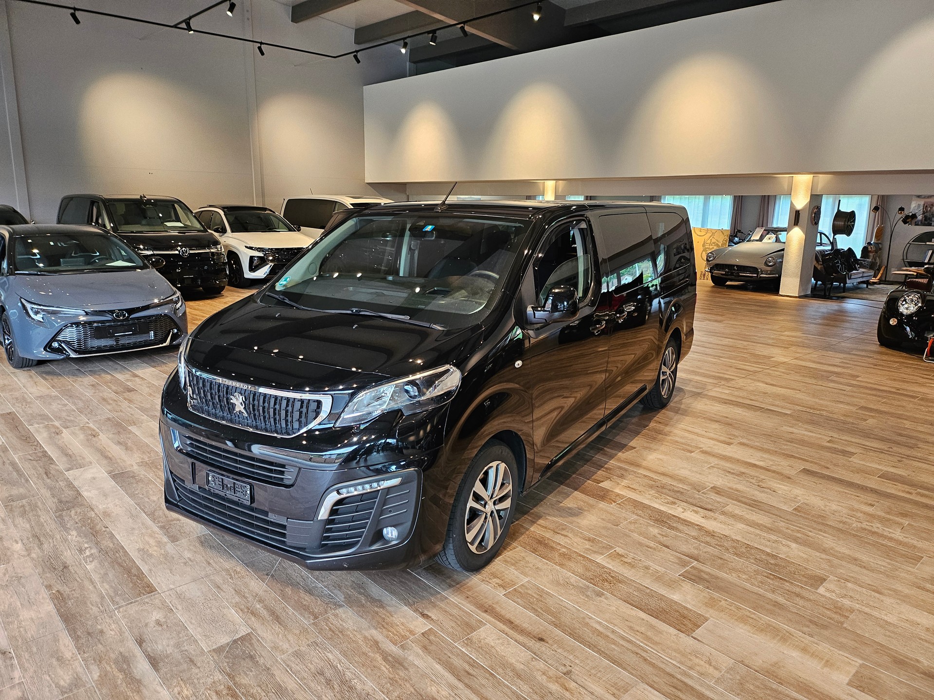 PEUGEOT Traveller 2.0 BlueHDi Lang 🔥8 Plätzer 🔥AHK 2300KG🔥-image-1