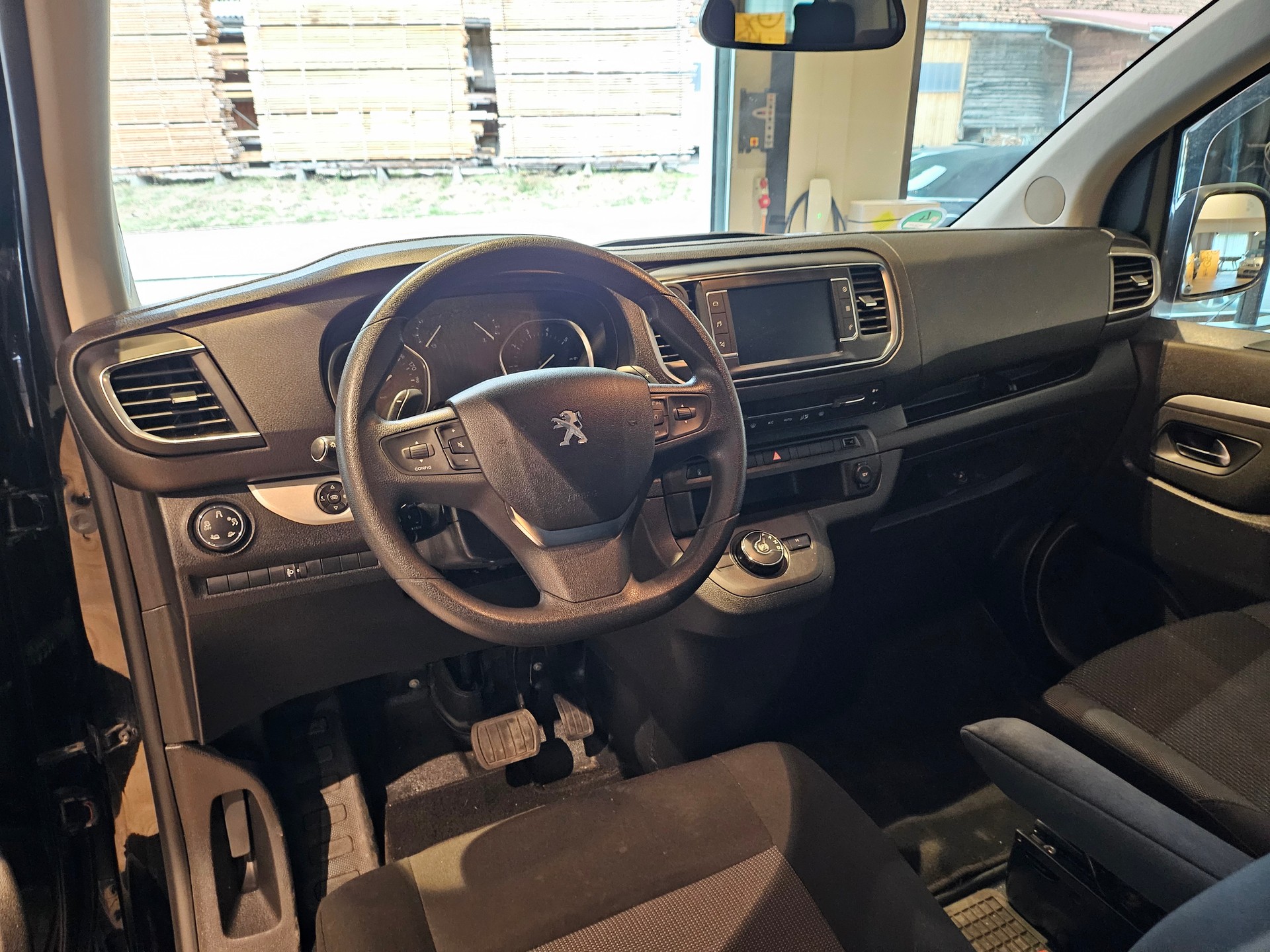 PEUGEOT Traveller 2.0 BlueHDi Lang 🔥8 Plätzer 🔥AHK 2300KG🔥-image-25
