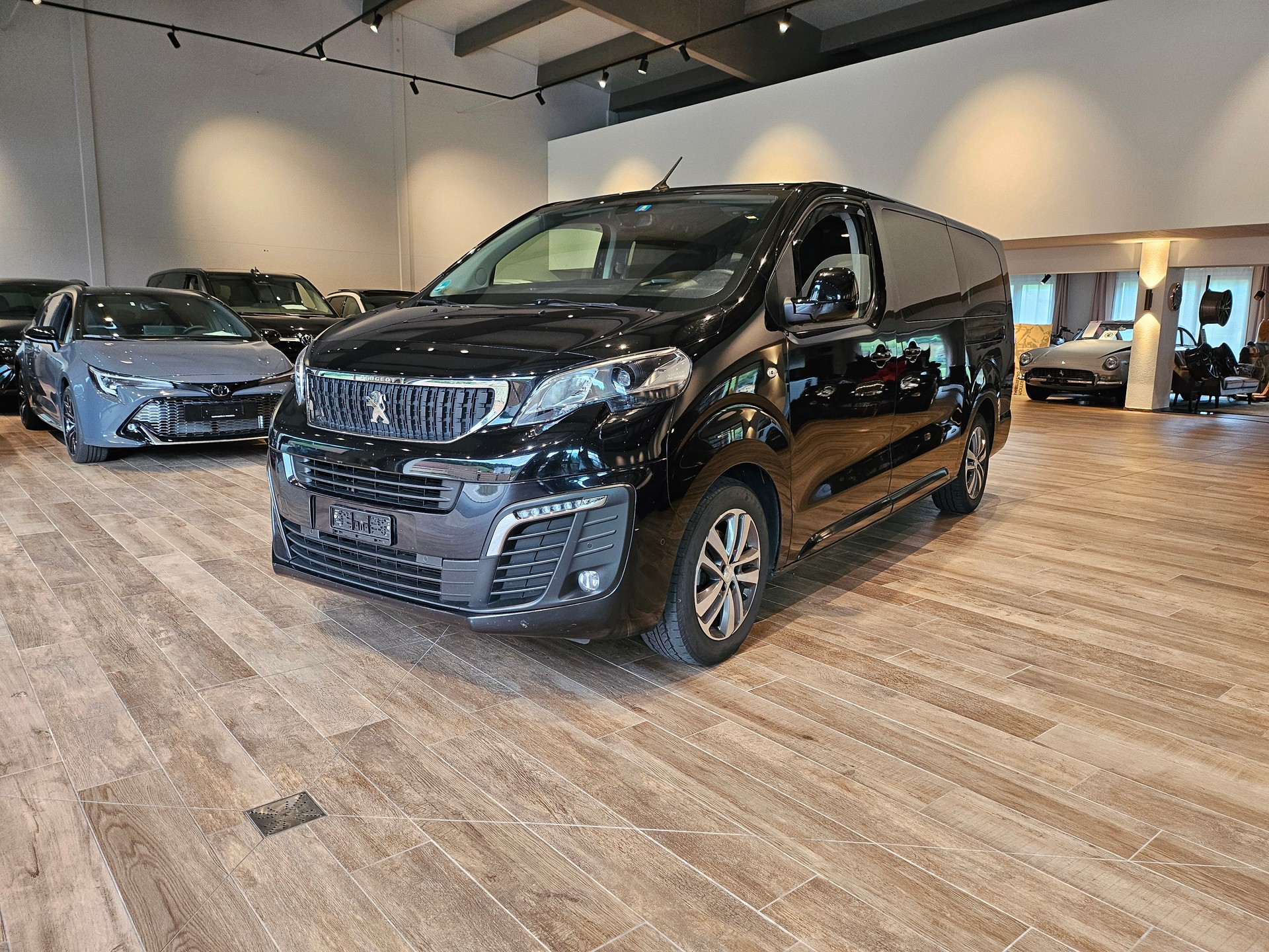 PEUGEOT Traveller 2.0 BlueHDi Lang 🔥8 Plätzer 🔥AHK 2300KG🔥-image-0