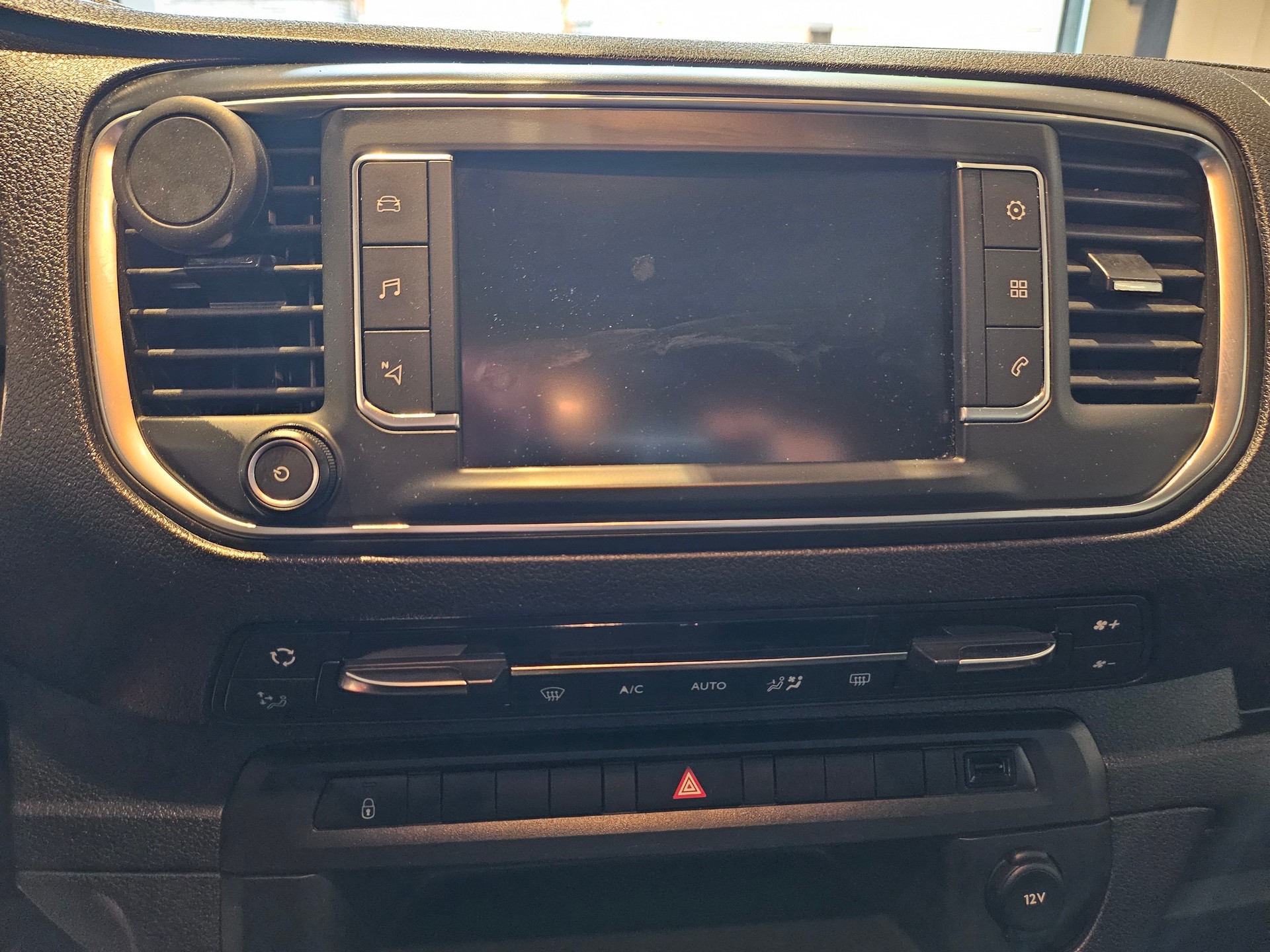 PEUGEOT Traveller 2.0 BlueHDi Lang 🔥8 Plätzer 🔥AHK 2300KG🔥-image-28